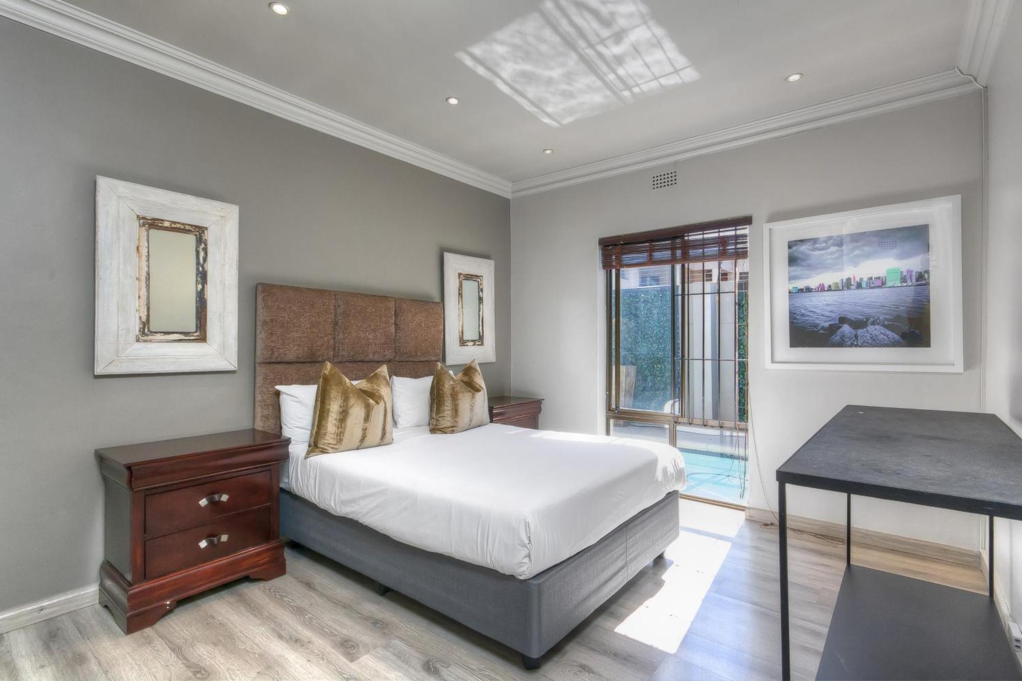 13 Sandown Valley, Sandton Villa