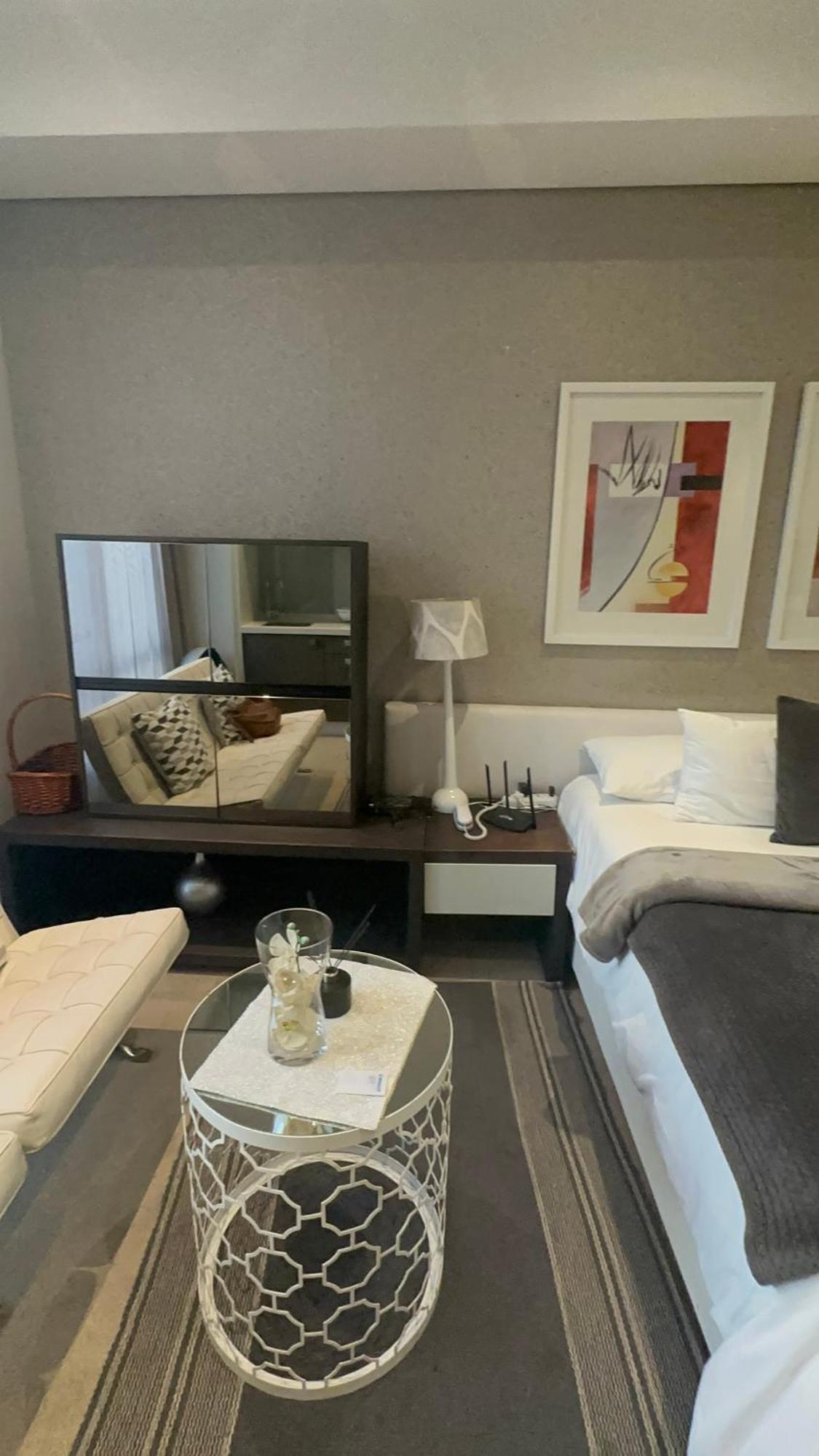 Sandton Skye Comfy Executive