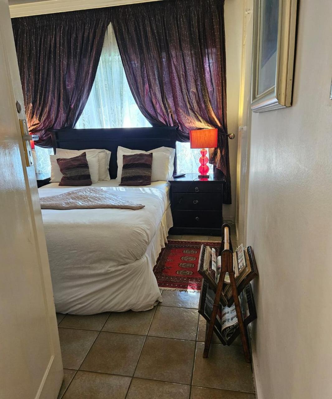 Guest house The Royal Guest Johannesburg