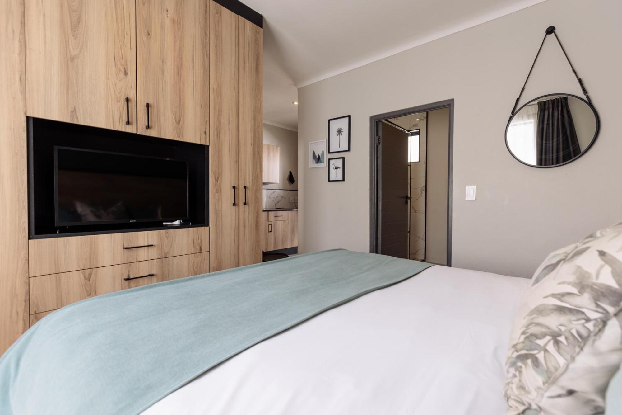 Mint 84 On Katherine Aparthotel *