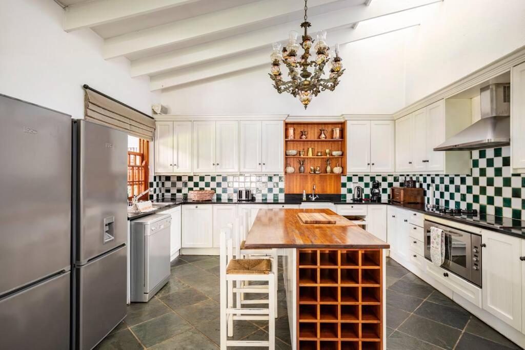 Picturesque Garden Villa, Illovo House Villa