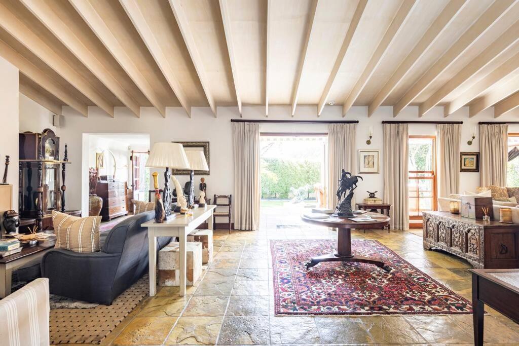 Picturesque Garden Villa, Illovo House Villa Johannesburg