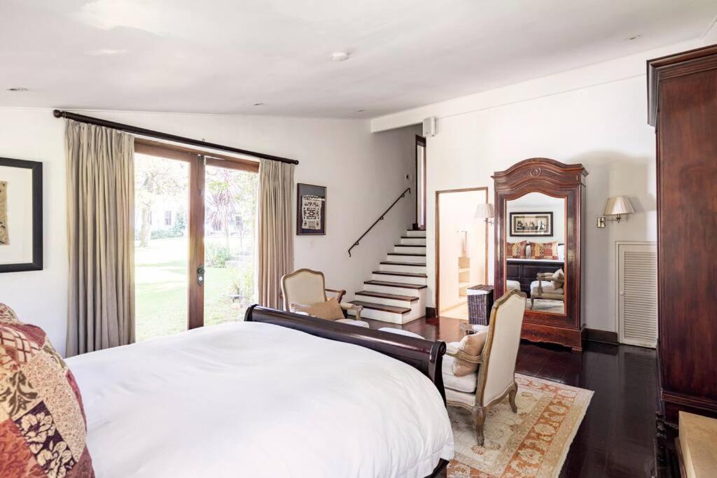 Picturesque Garden Villa, Illovo House Johannesburg