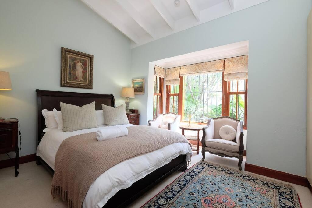 Picturesque Garden Villa, Illovo House Johannesburg