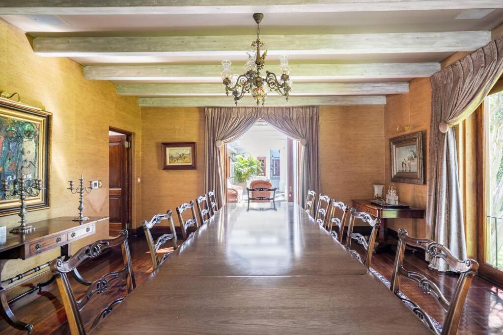 Picturesque Garden Villa, Illovo House Villa *