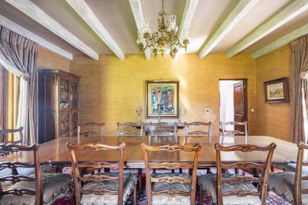 Picturesque Garden Villa, Illovo House Villa *