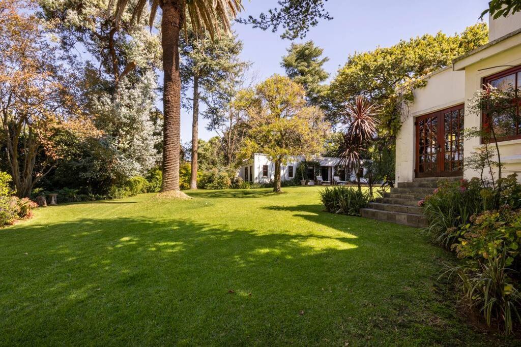 Picturesque Garden Villa, Illovo House Villa *