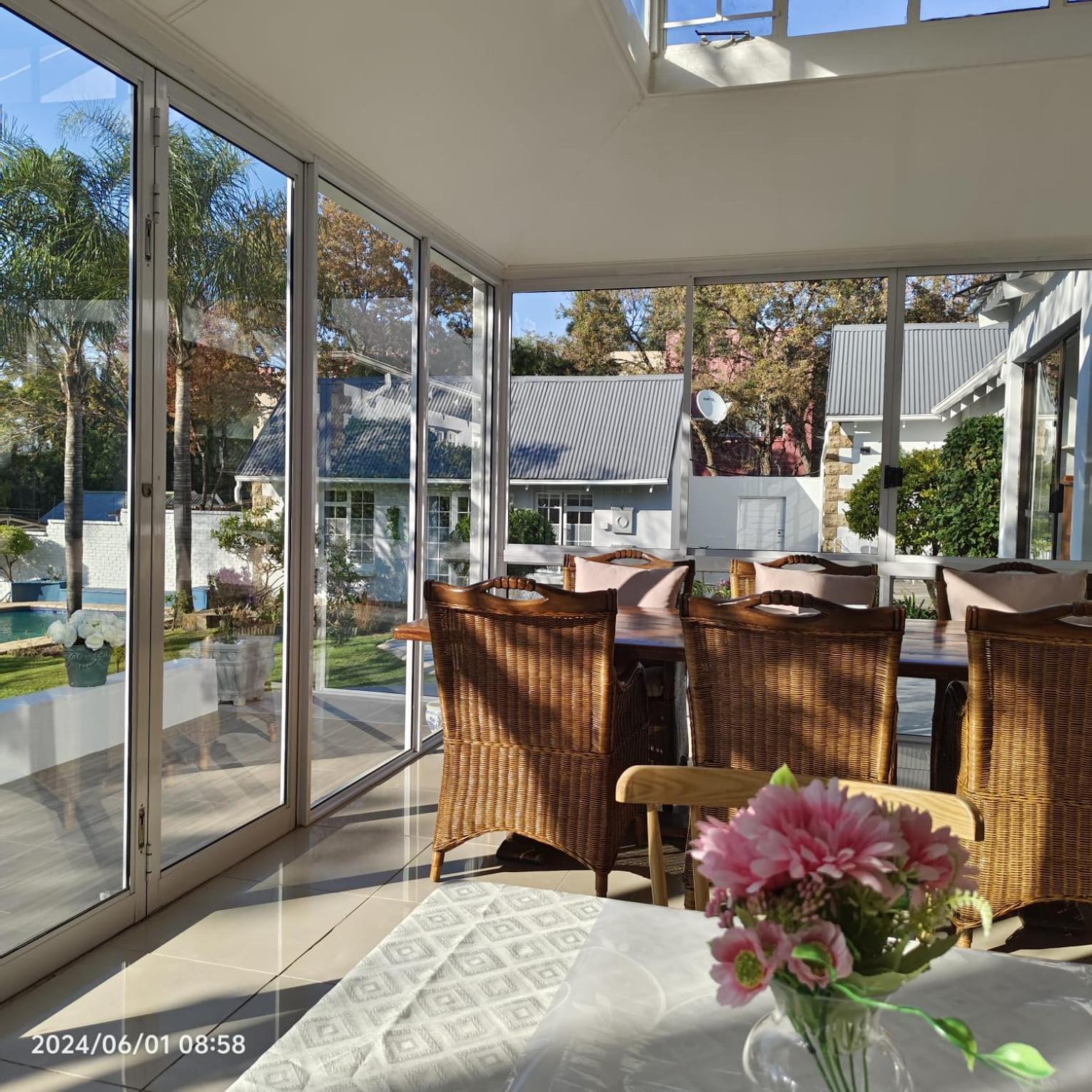 Sandton Spring Rivonia 3*