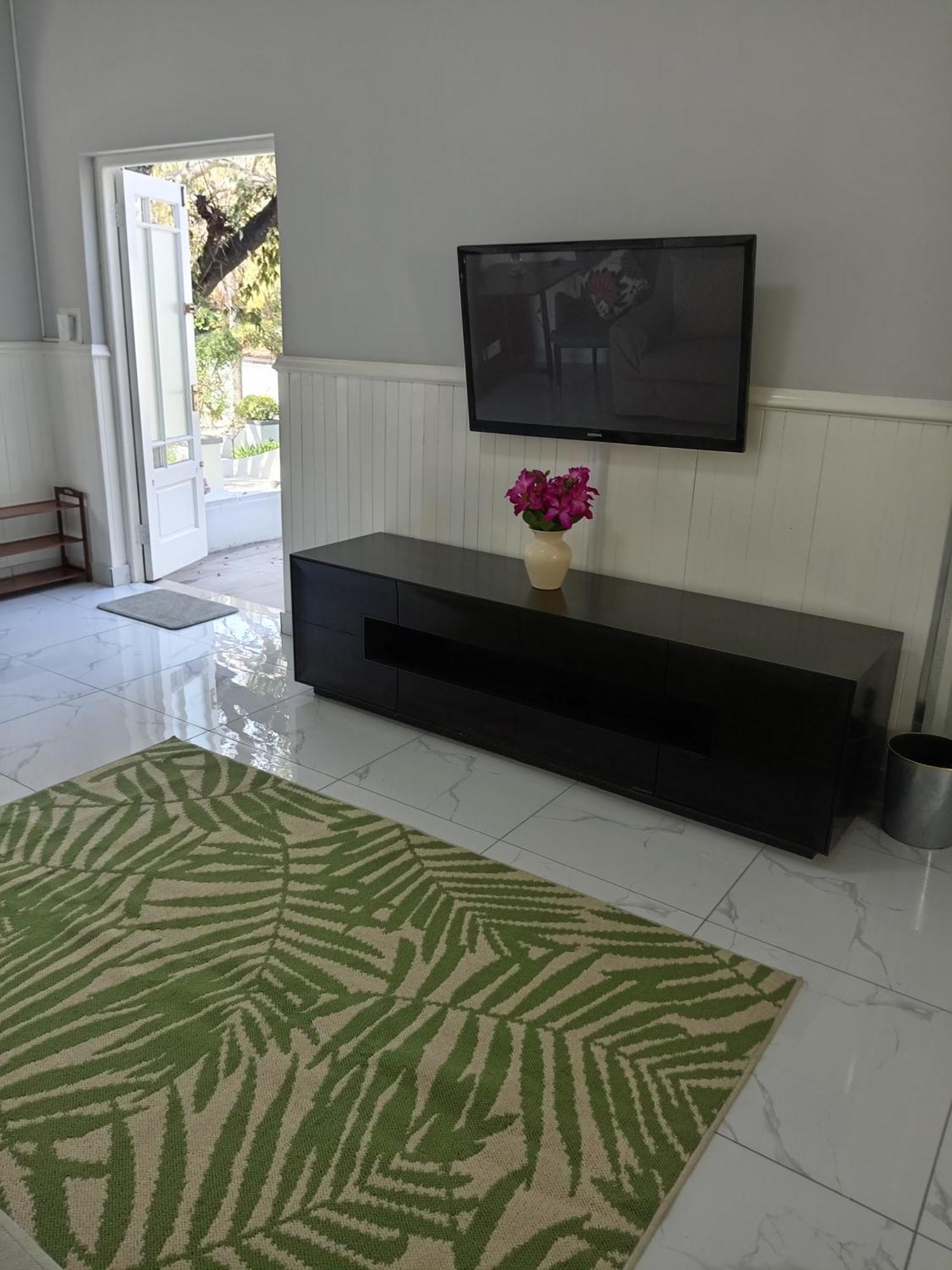 Sandton Spring Rivonia Bed & Breakfast