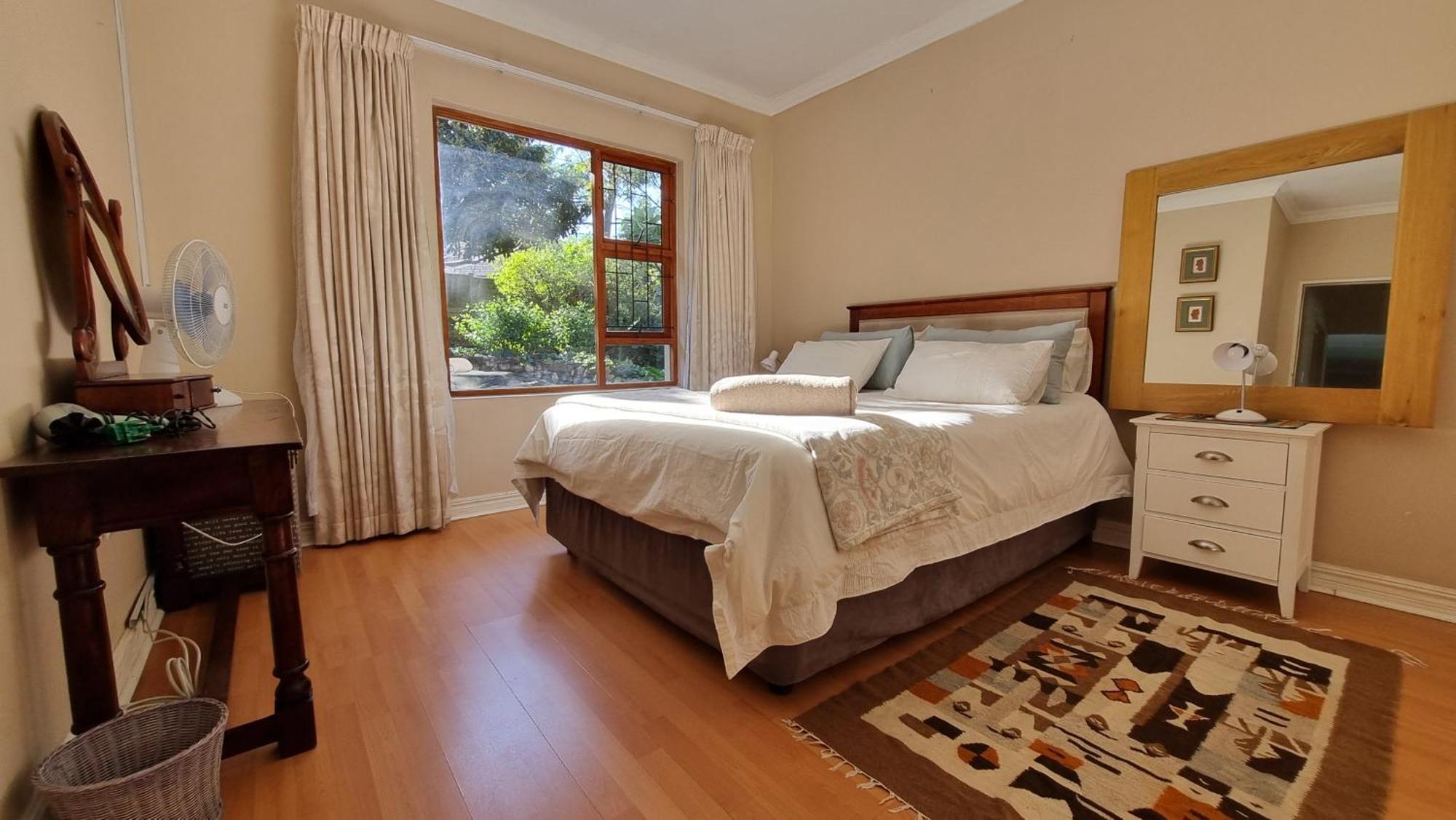 2 Bed Cottage, Bryanston, Sandton Joanesburgo