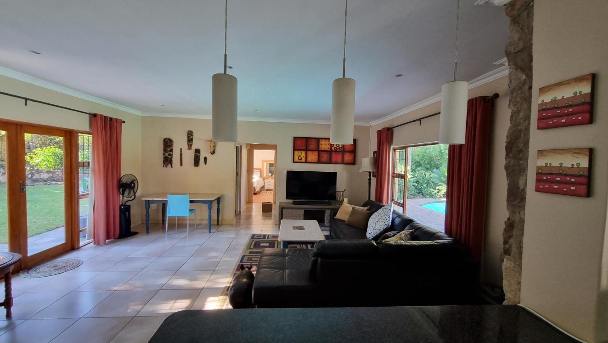 2 Bed Cottage, Bryanston, Sandton