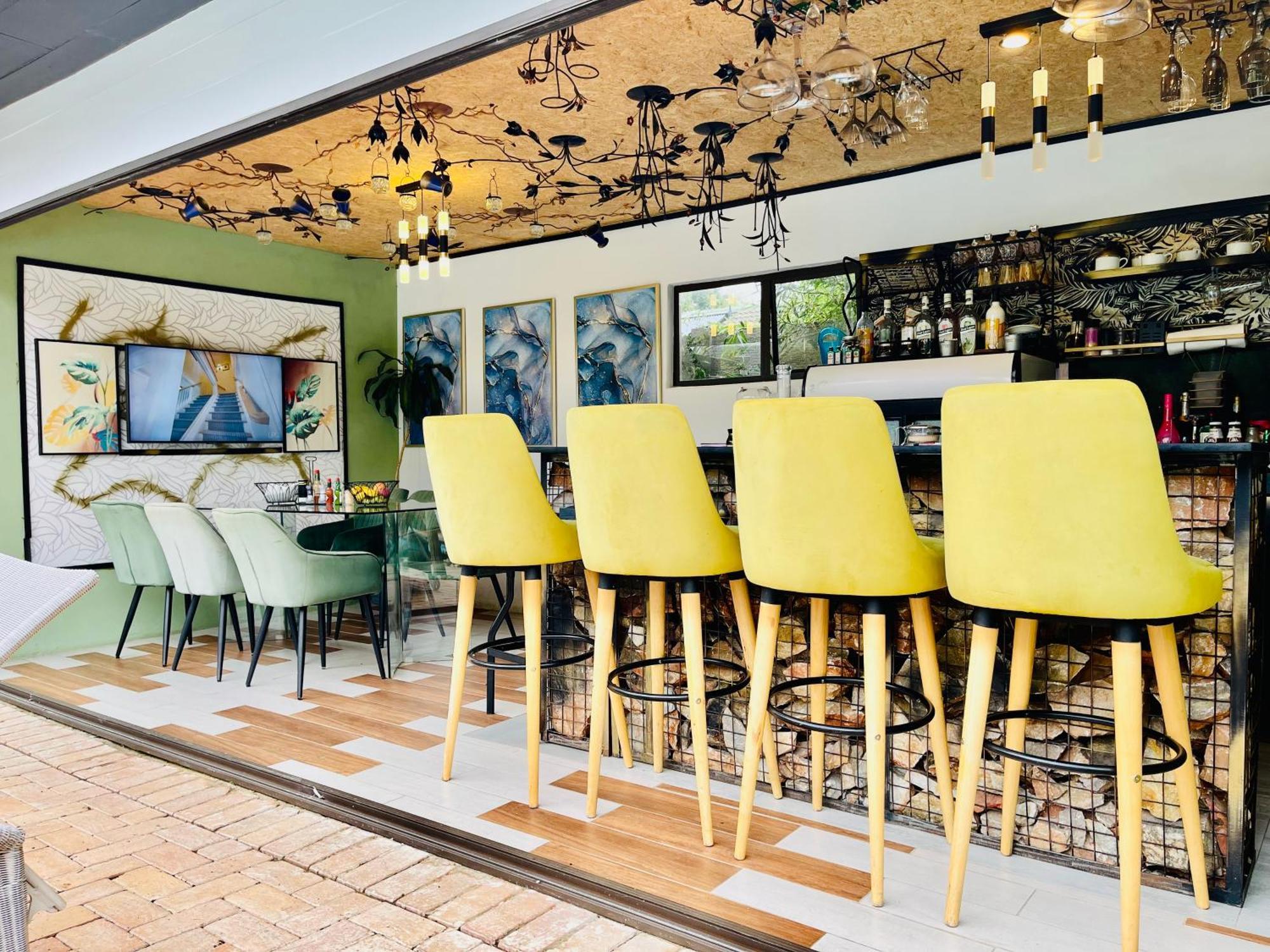 24 On Basil Boutique Luxury Khách sạn 4*