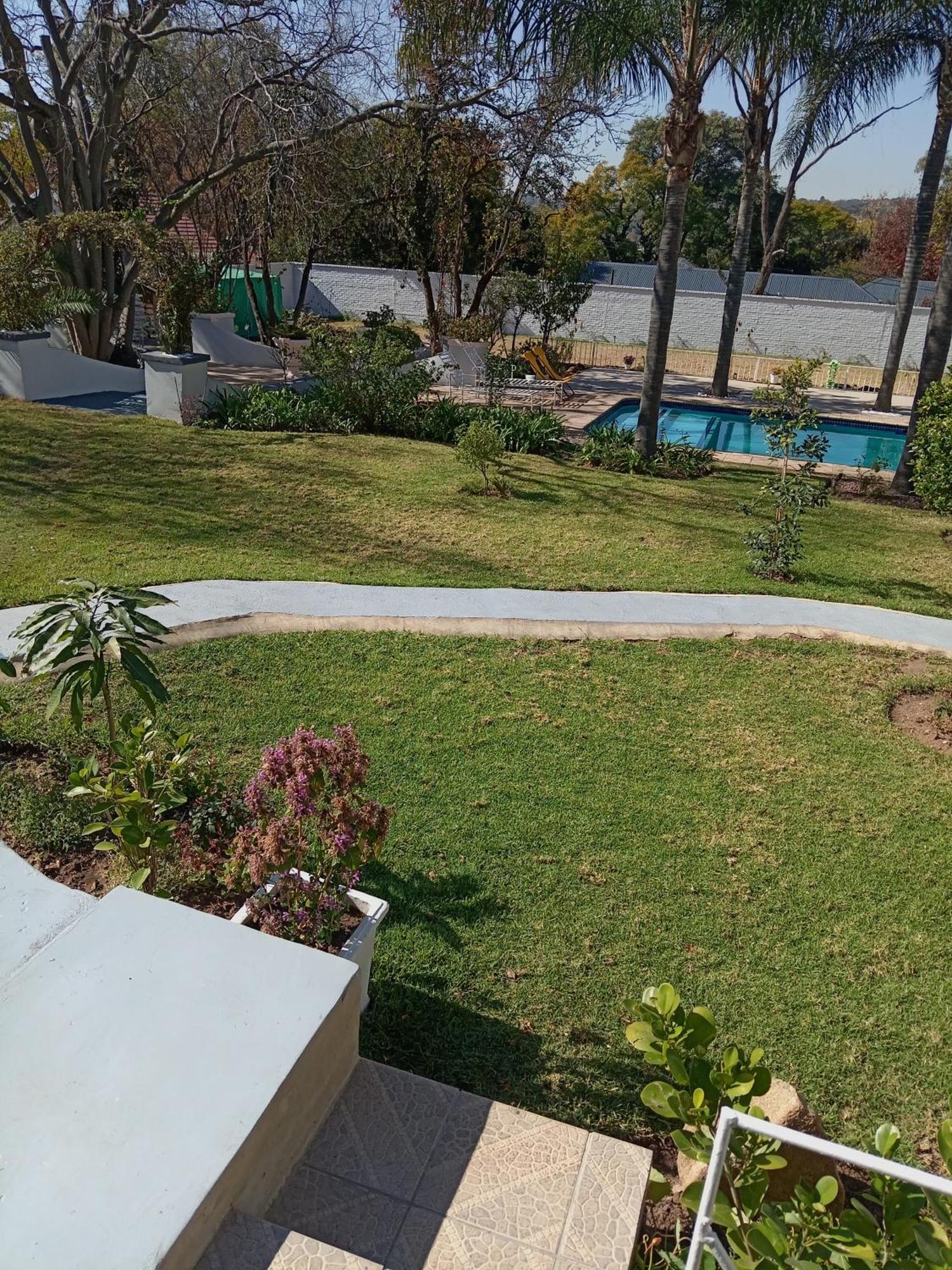 Sandton Spring Rivonia 3* Johannesburg