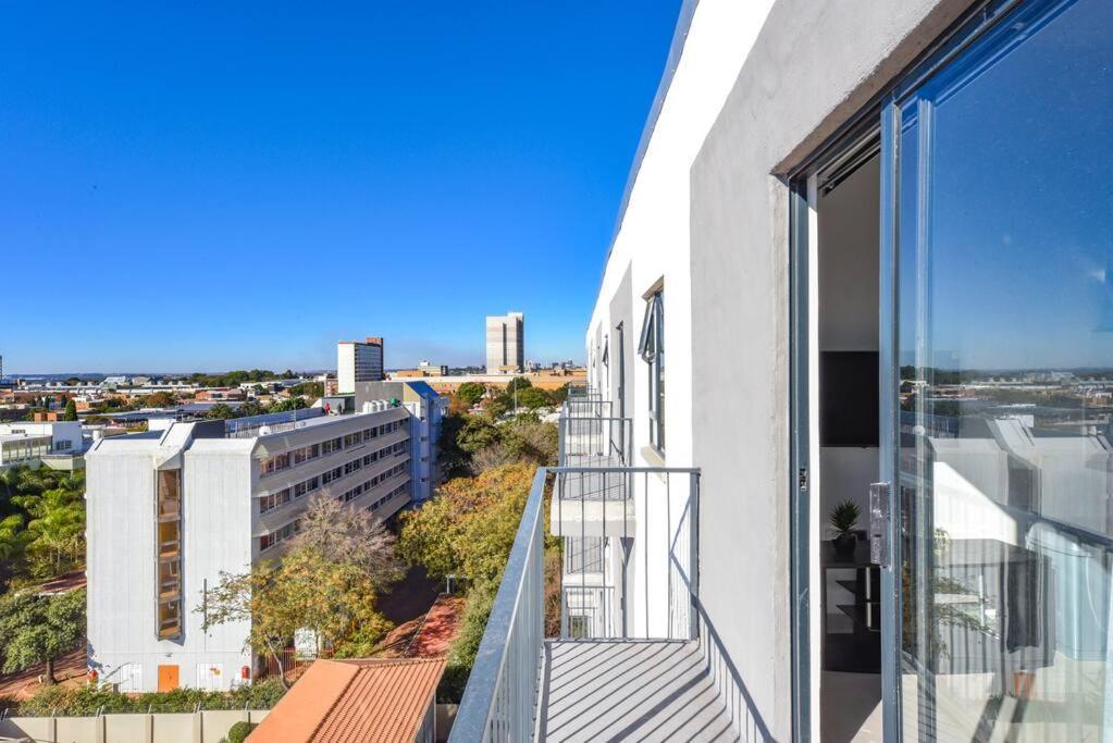 V&s - Luxury Johannesburg