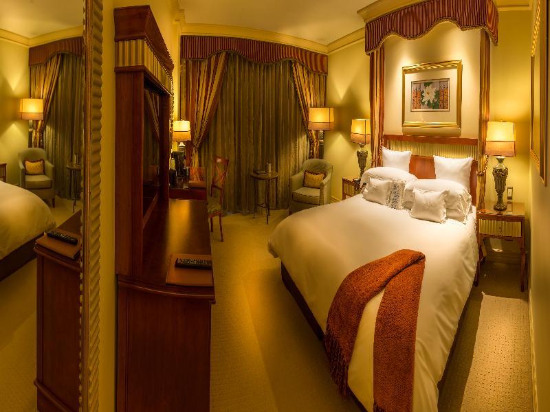 Hotel Peermont Metcourt At Emperors Palace