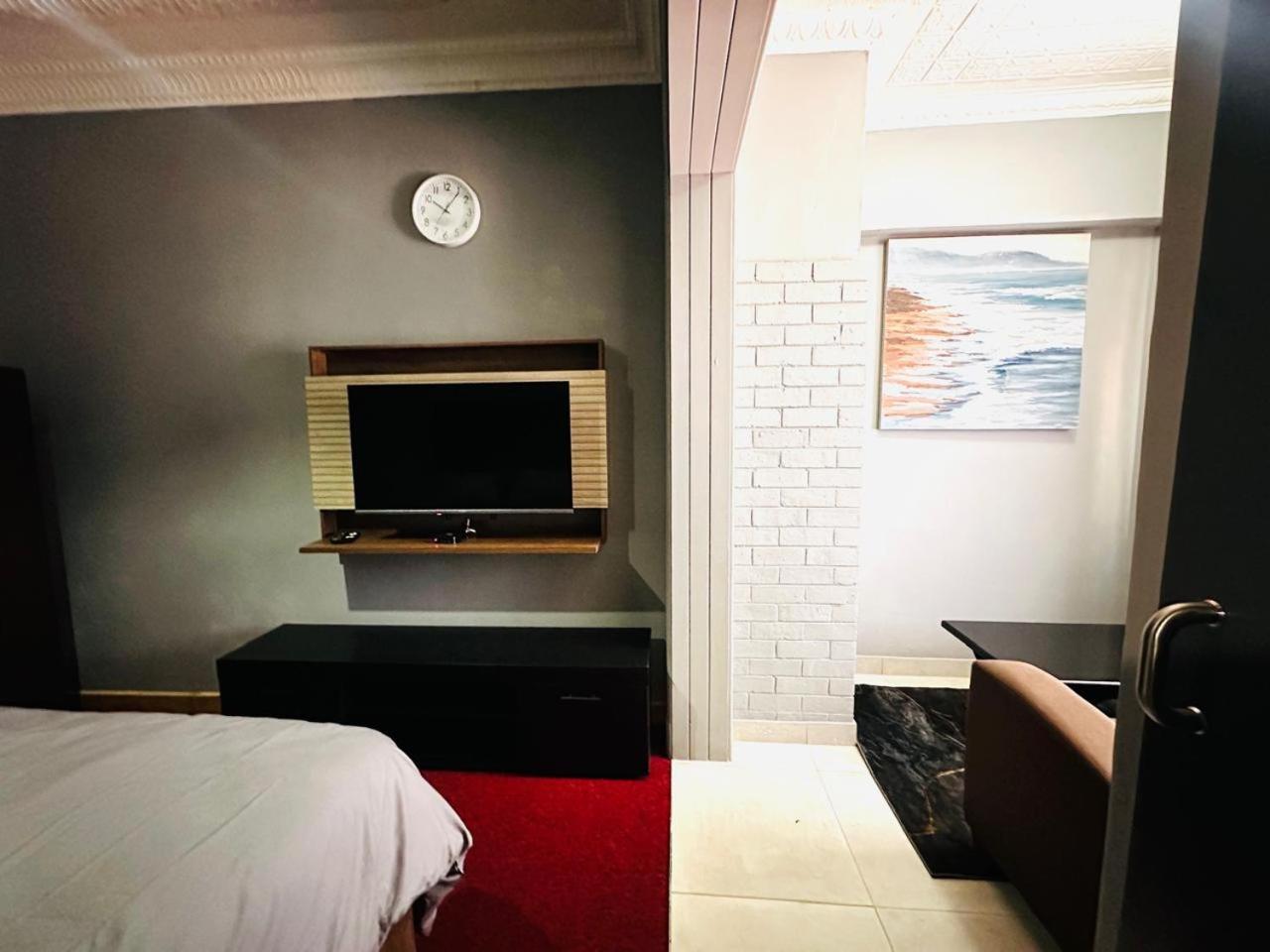 Apartment Unit 24, 163 On Bez *