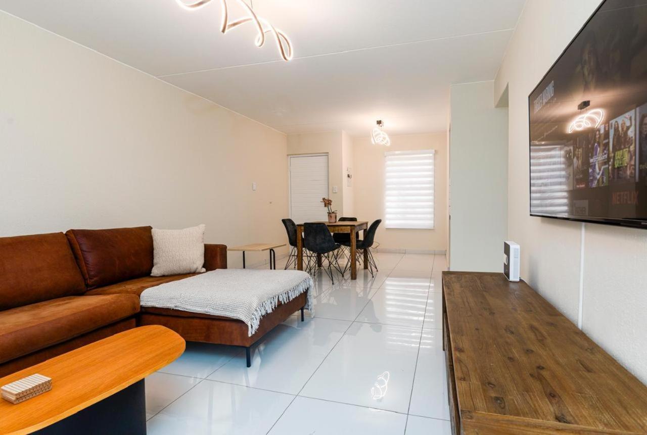 31 Madison Palms East *