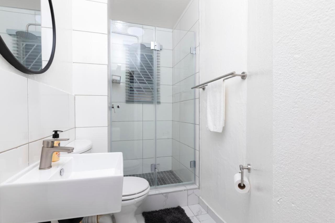 Apartment 31 Madison Palms East *