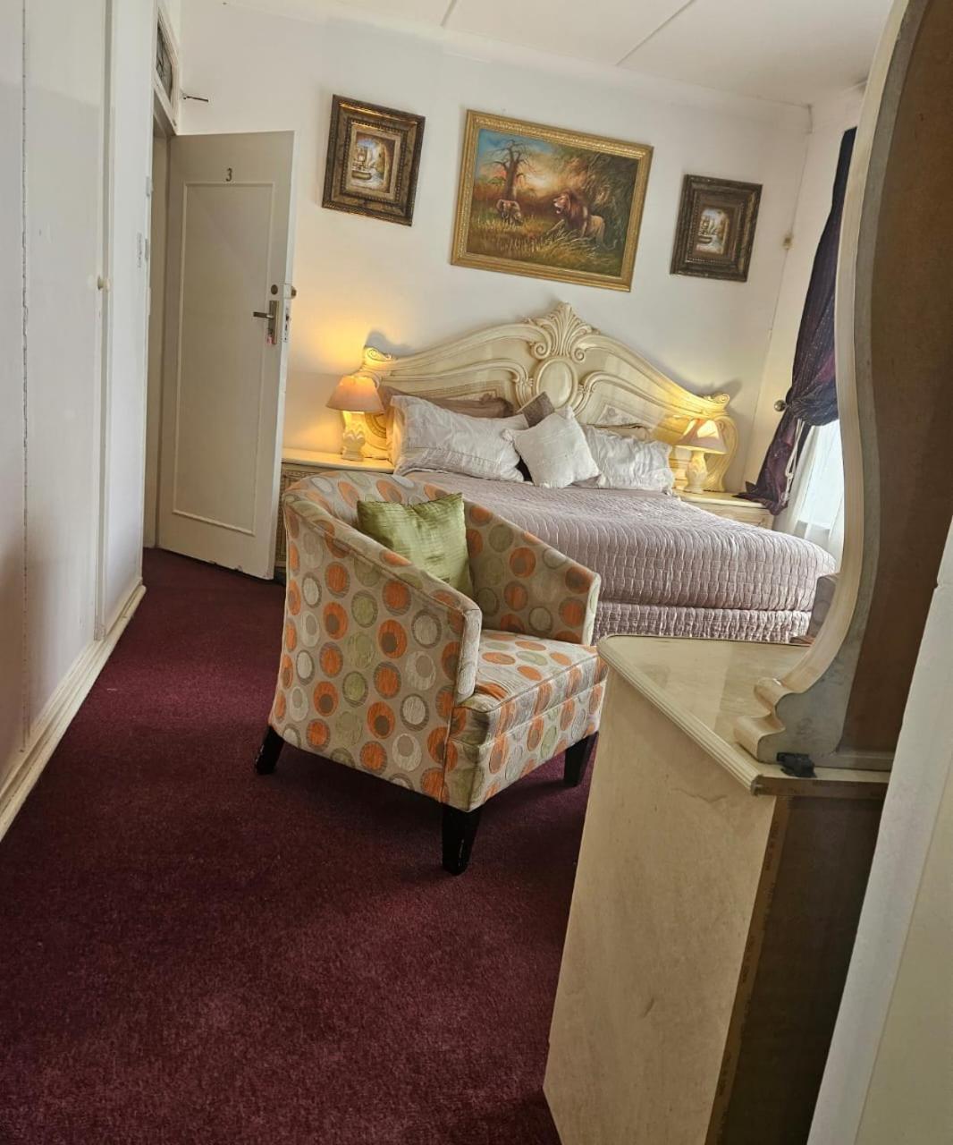 Guest house The Royal Guest *