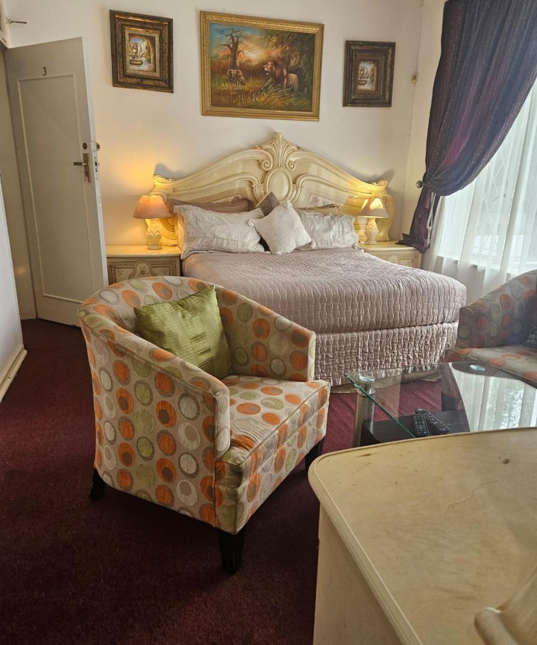 Guest house The Royal Guest Johannesburg