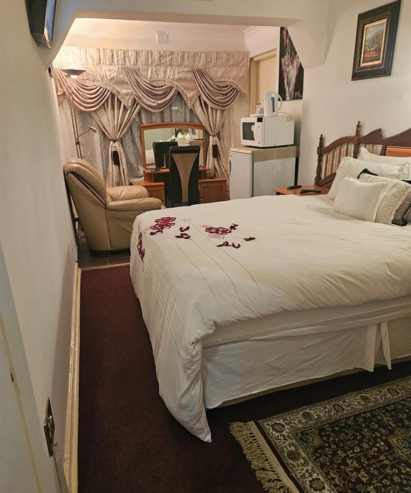 Guest house The Royal Guest *