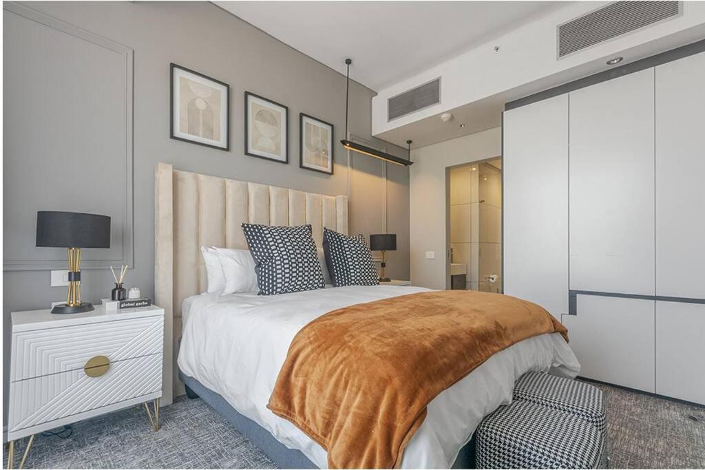 Apartment Presidential *