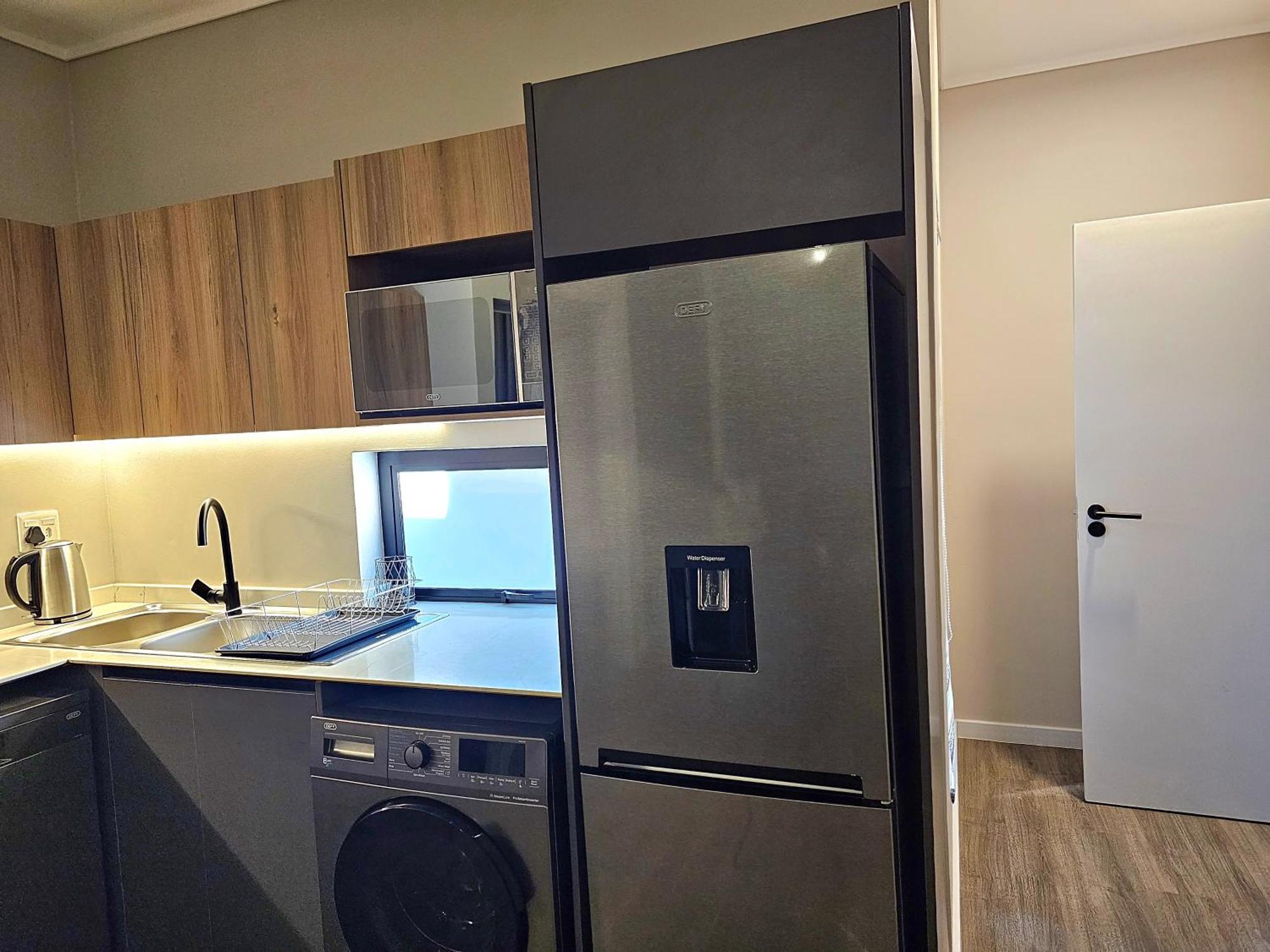 Apartment 2br With 2 Kitchens & Balcony Johannesburg