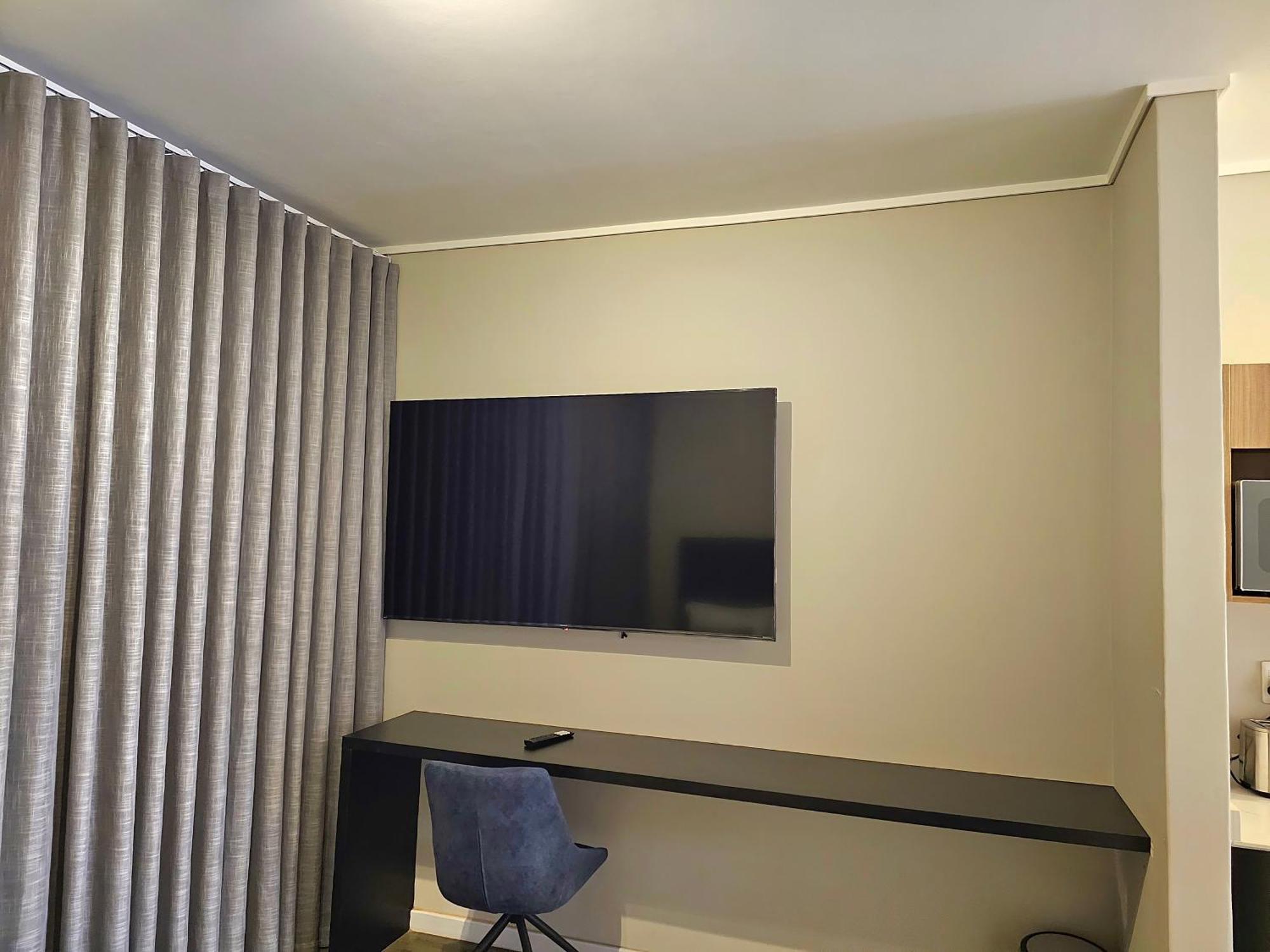 Apartment 2br With 2 Kitchens & Balcony