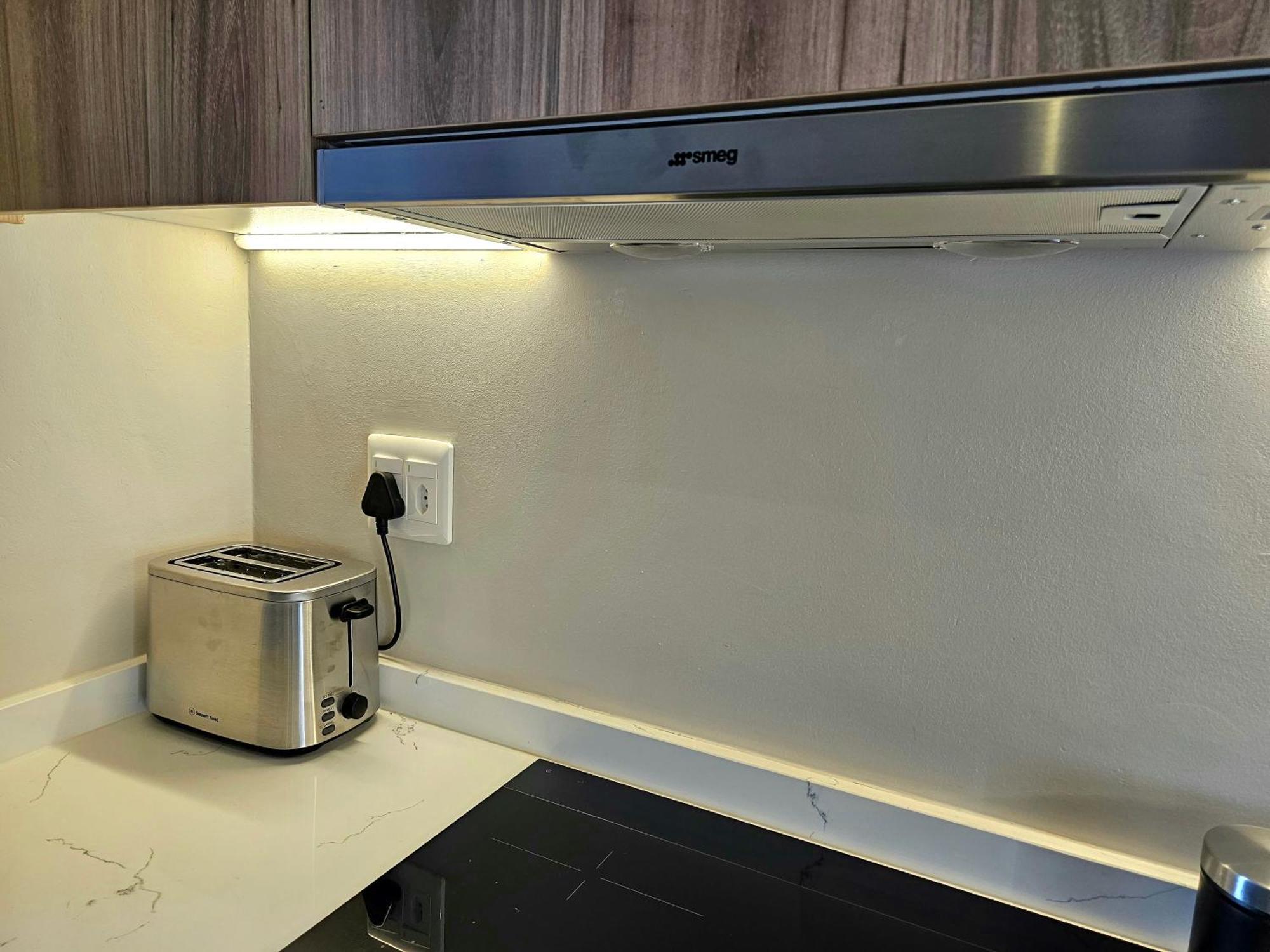 Apartment 2br With 2 Kitchens & Balcony