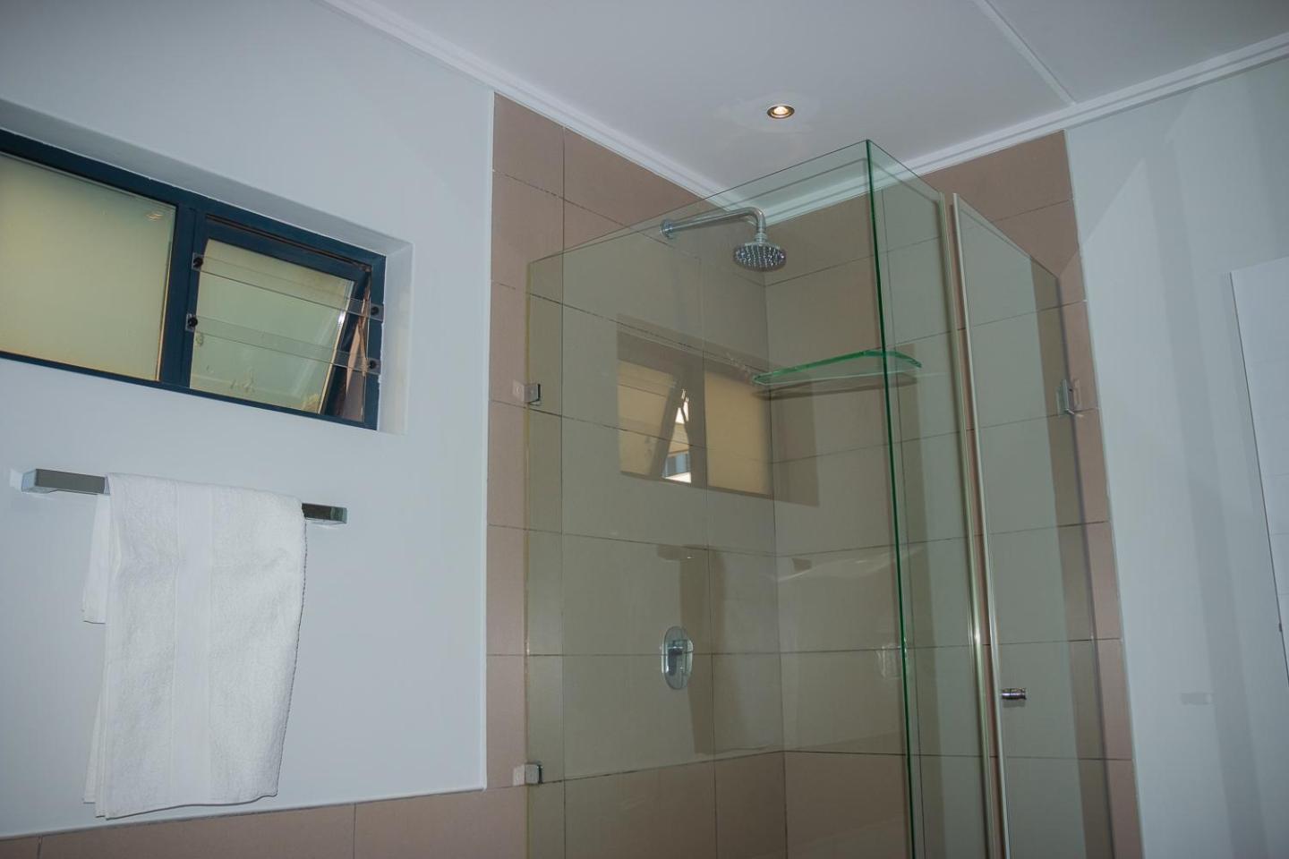 Apartment Modern Luxury Apartments, Sandton