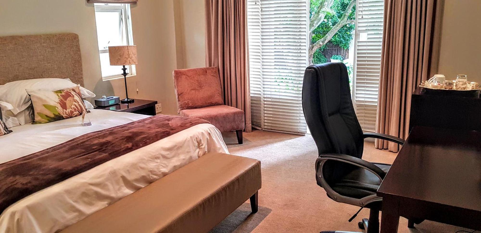 Guest house Q On First *