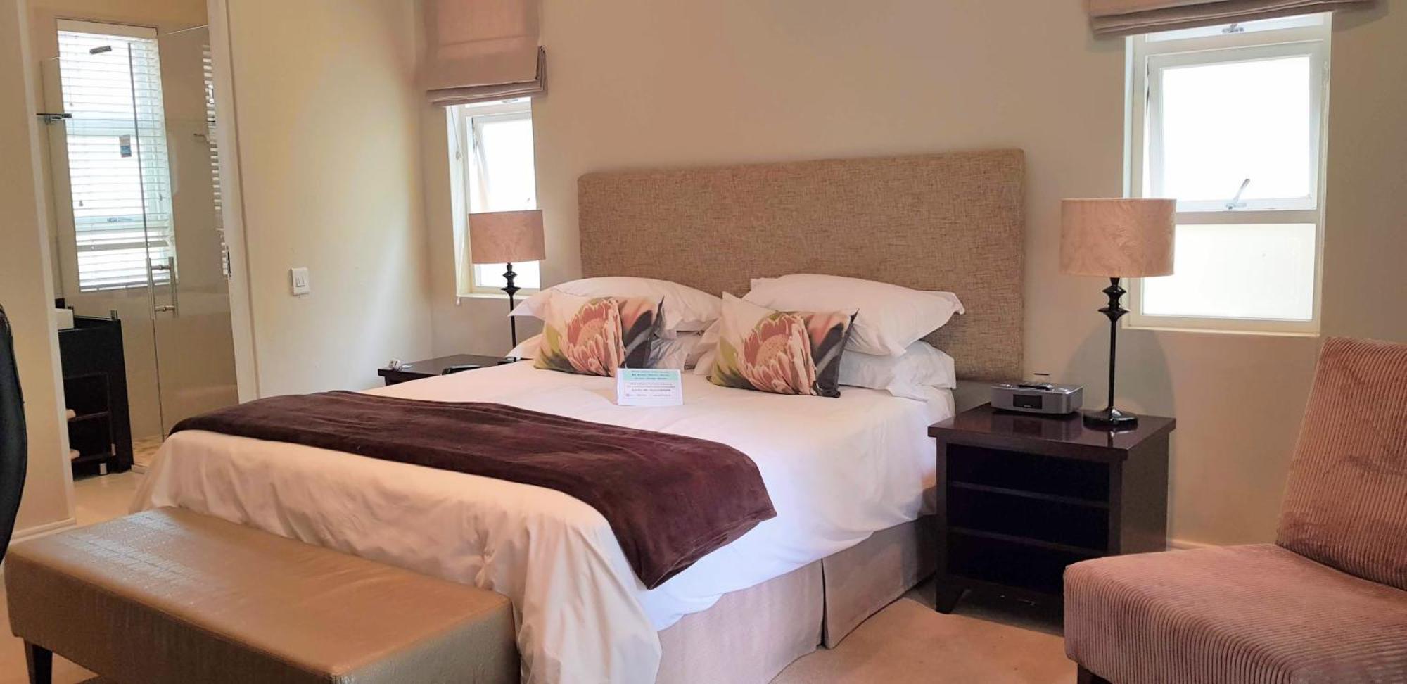 Guest house Q On First *