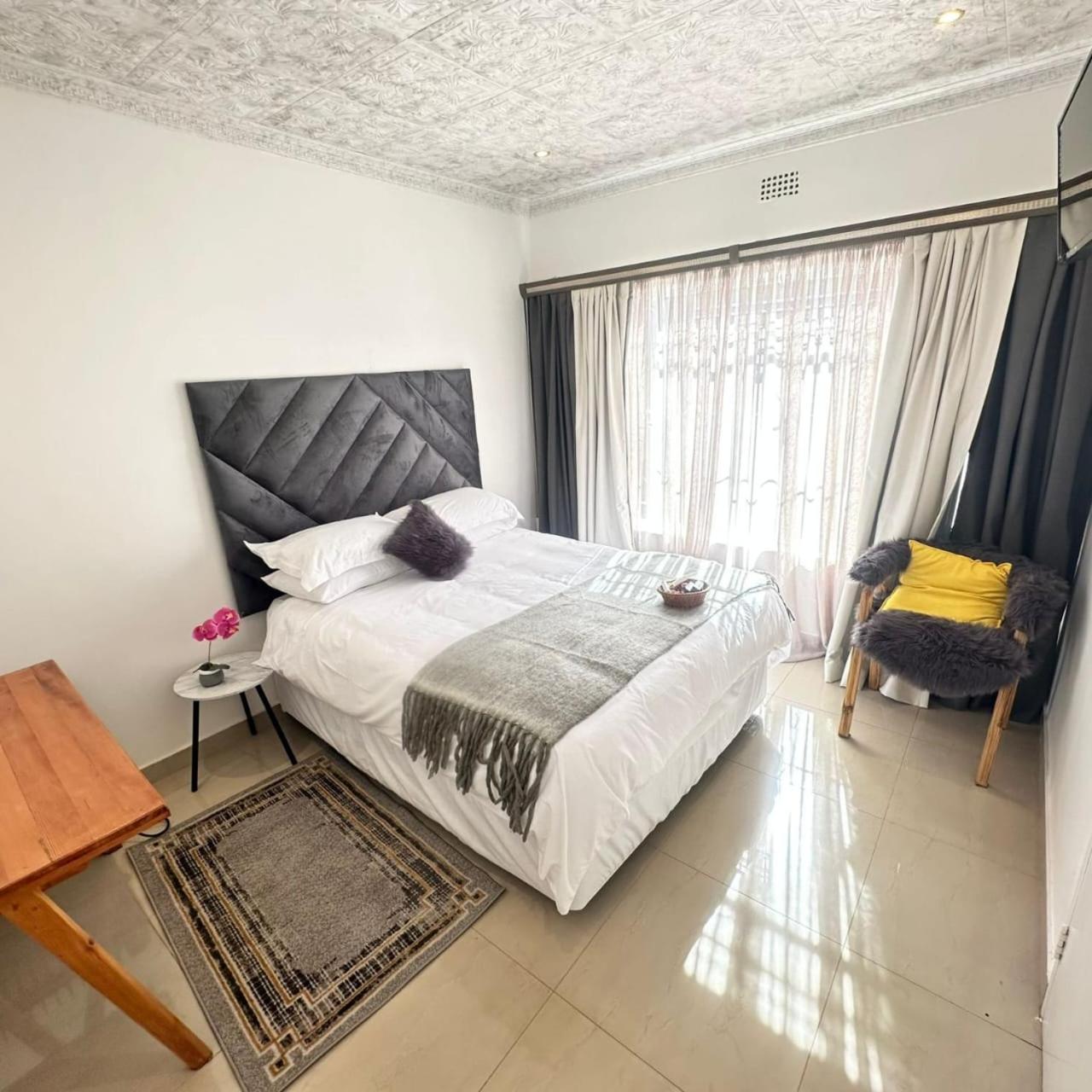 Guest house Lifegate Johannesburg