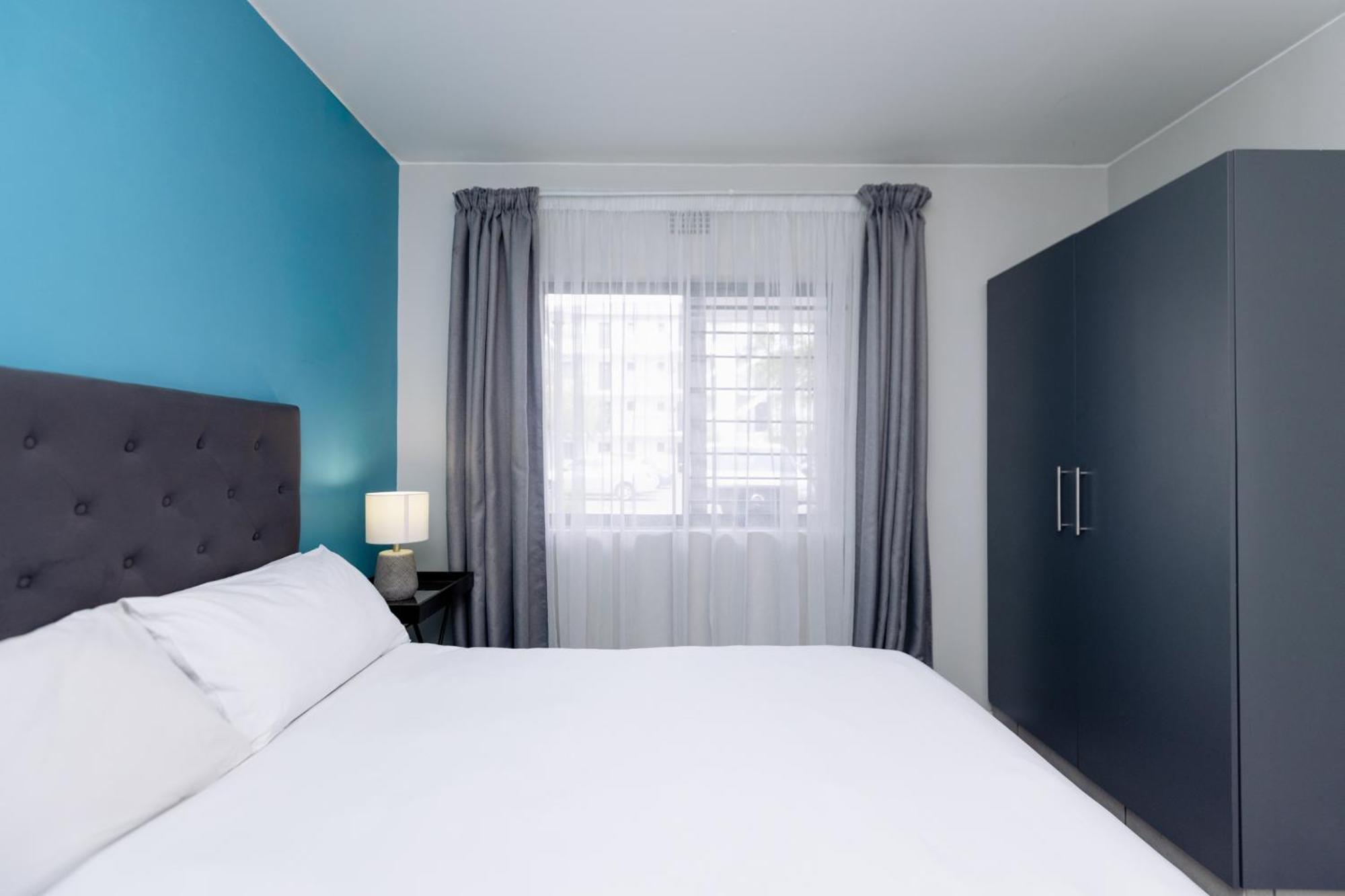 Mint Express Sandton View Apartment *