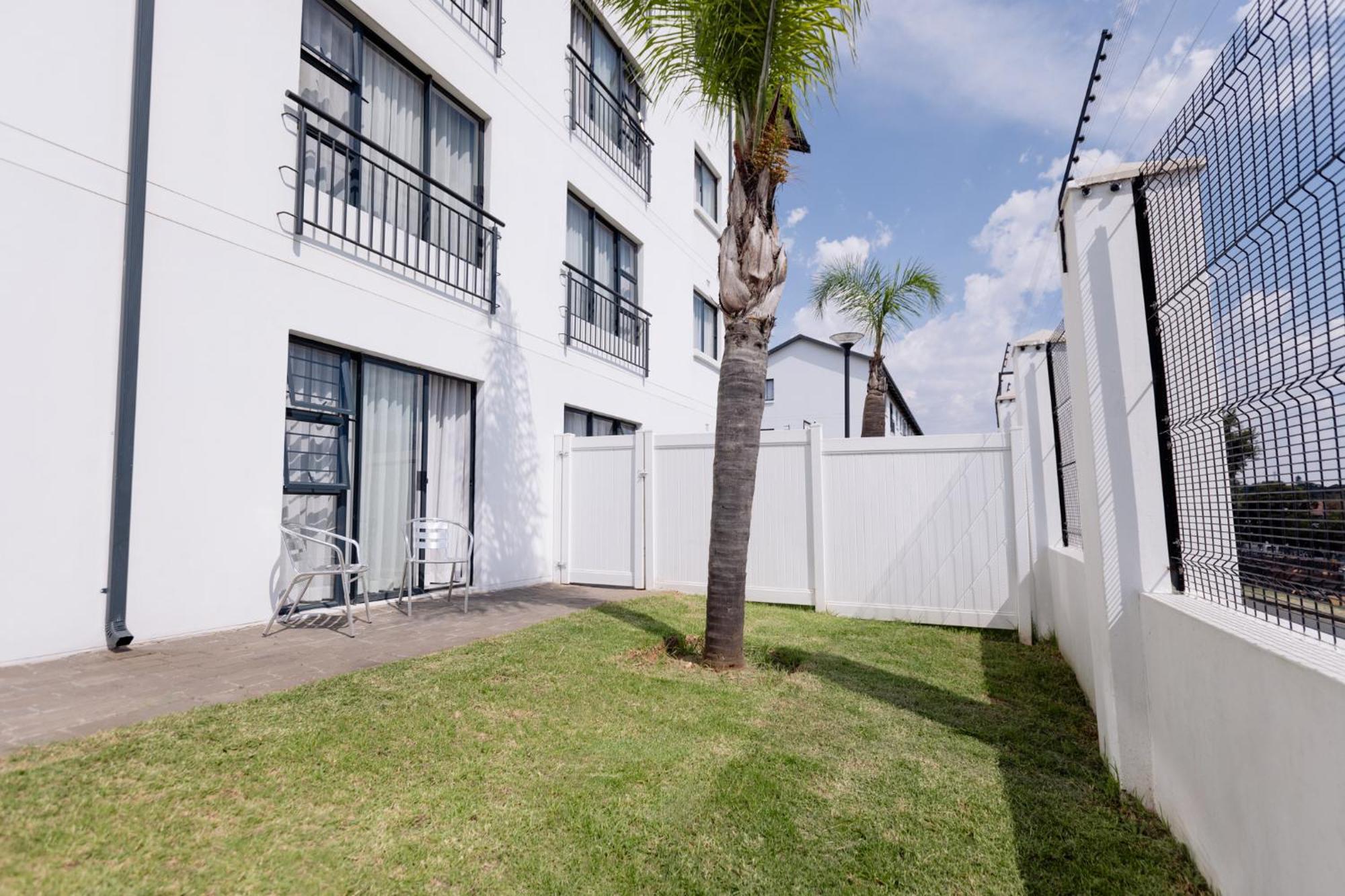 Apartment Mint Express Sandton View Johannesburg