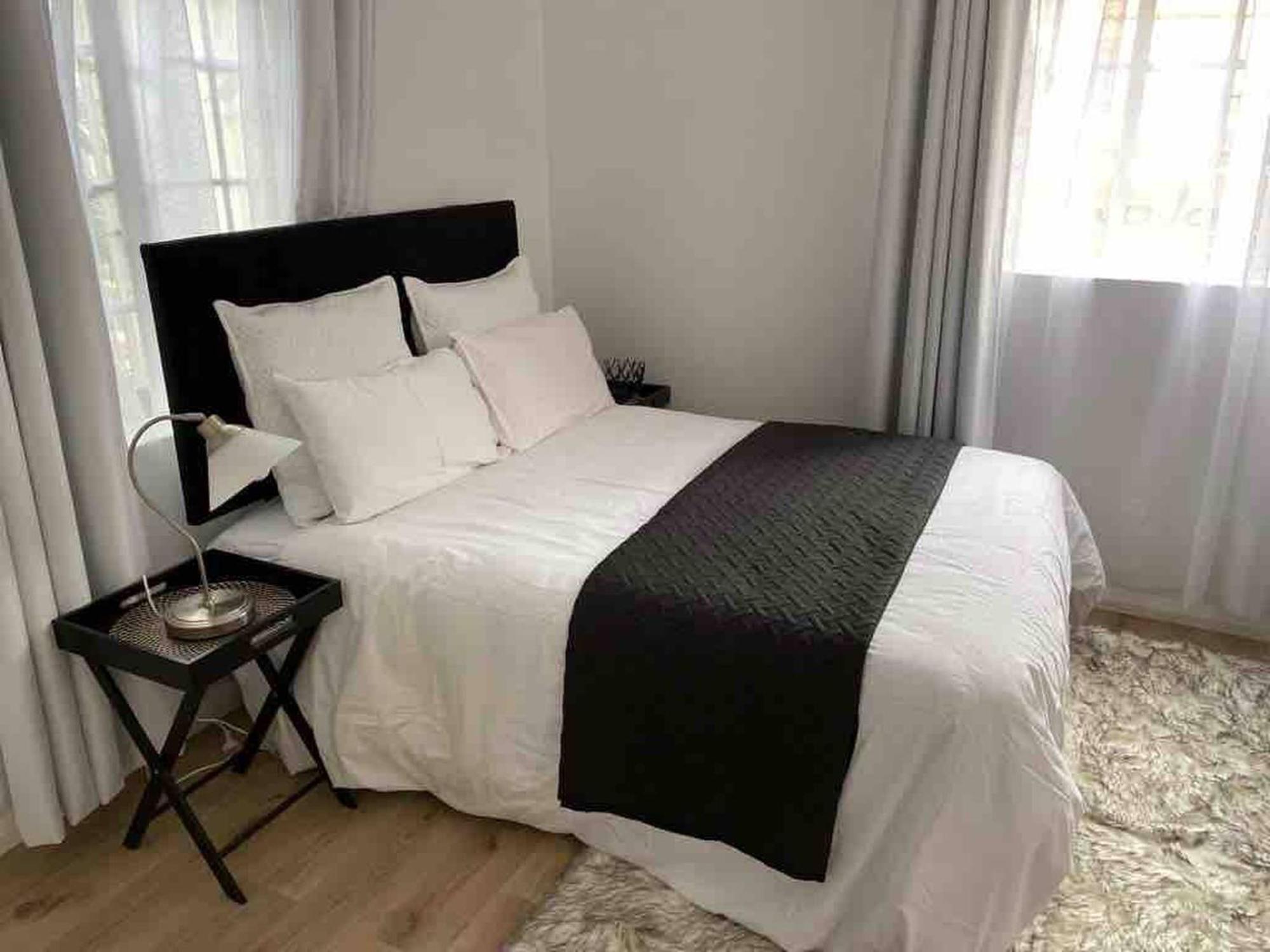 Apartment Charming Executive Studio, Solar Power, Wifi *