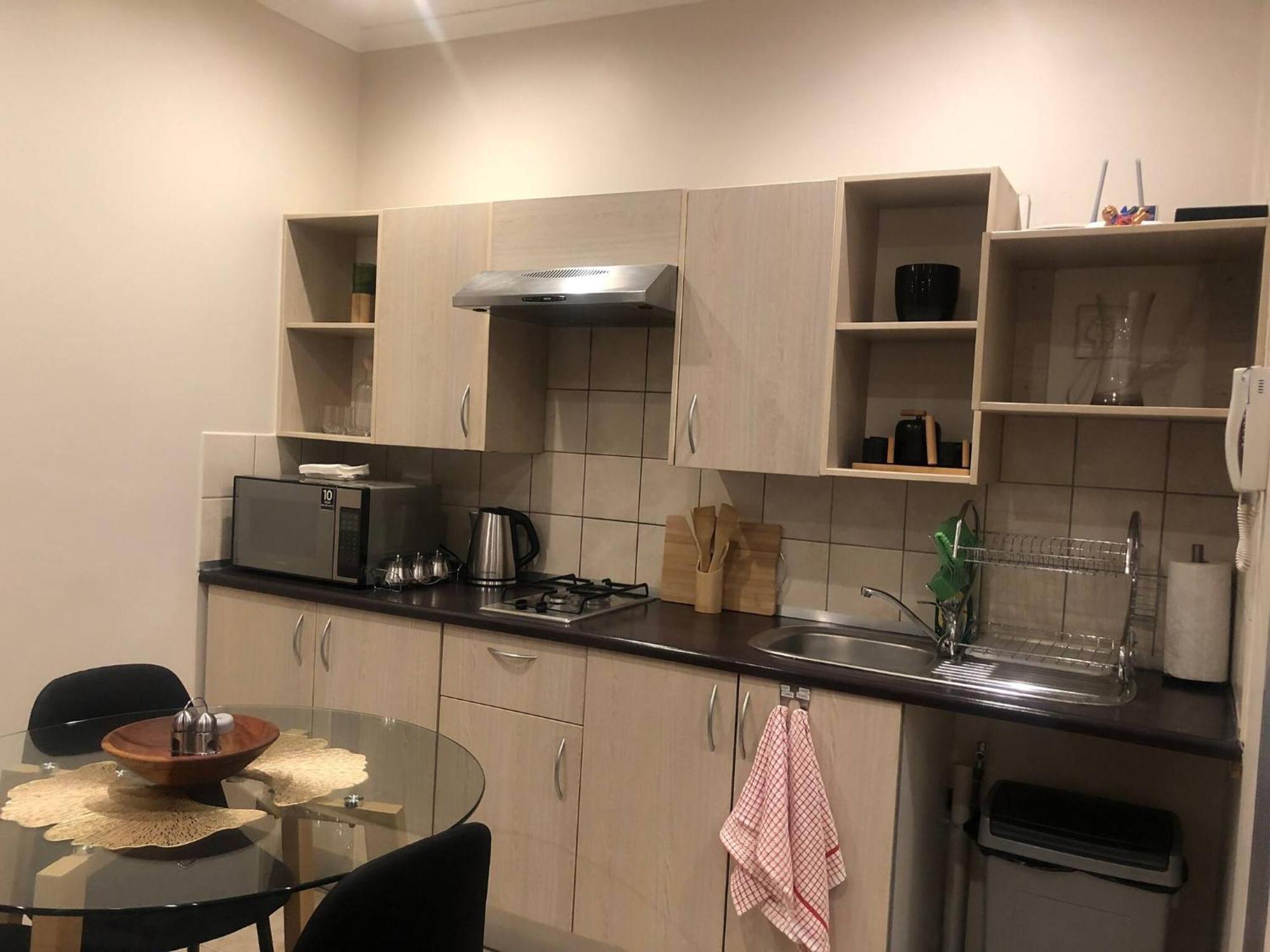 Apartment Secure Executive Apartment, Wifi, Solar Power, Netflix