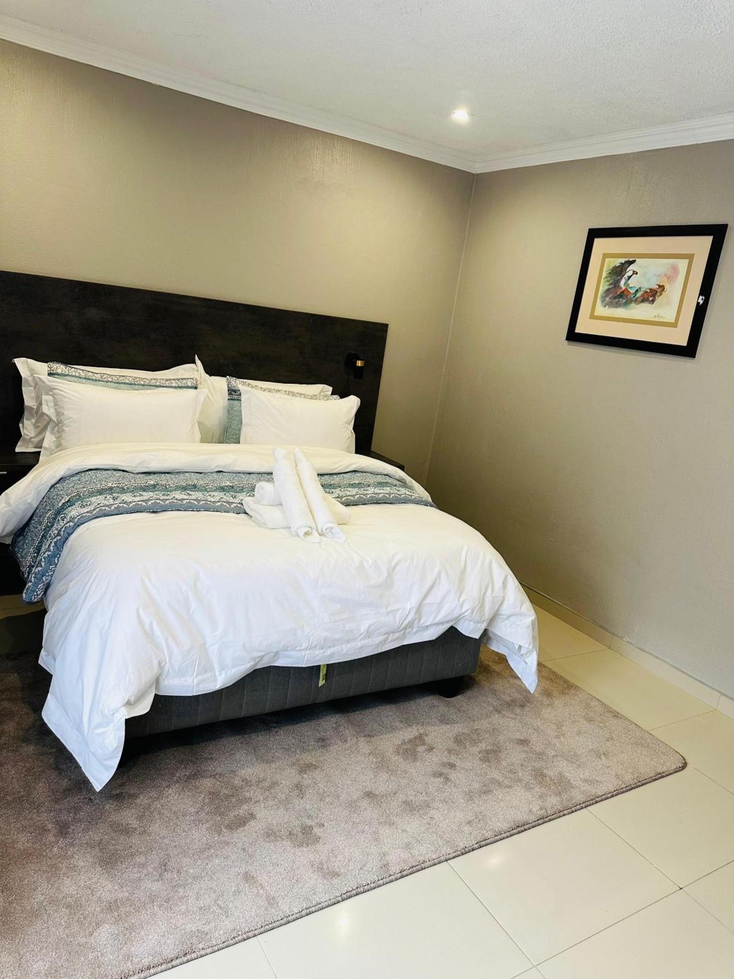 The Hide In Sandown-sandton Guest house