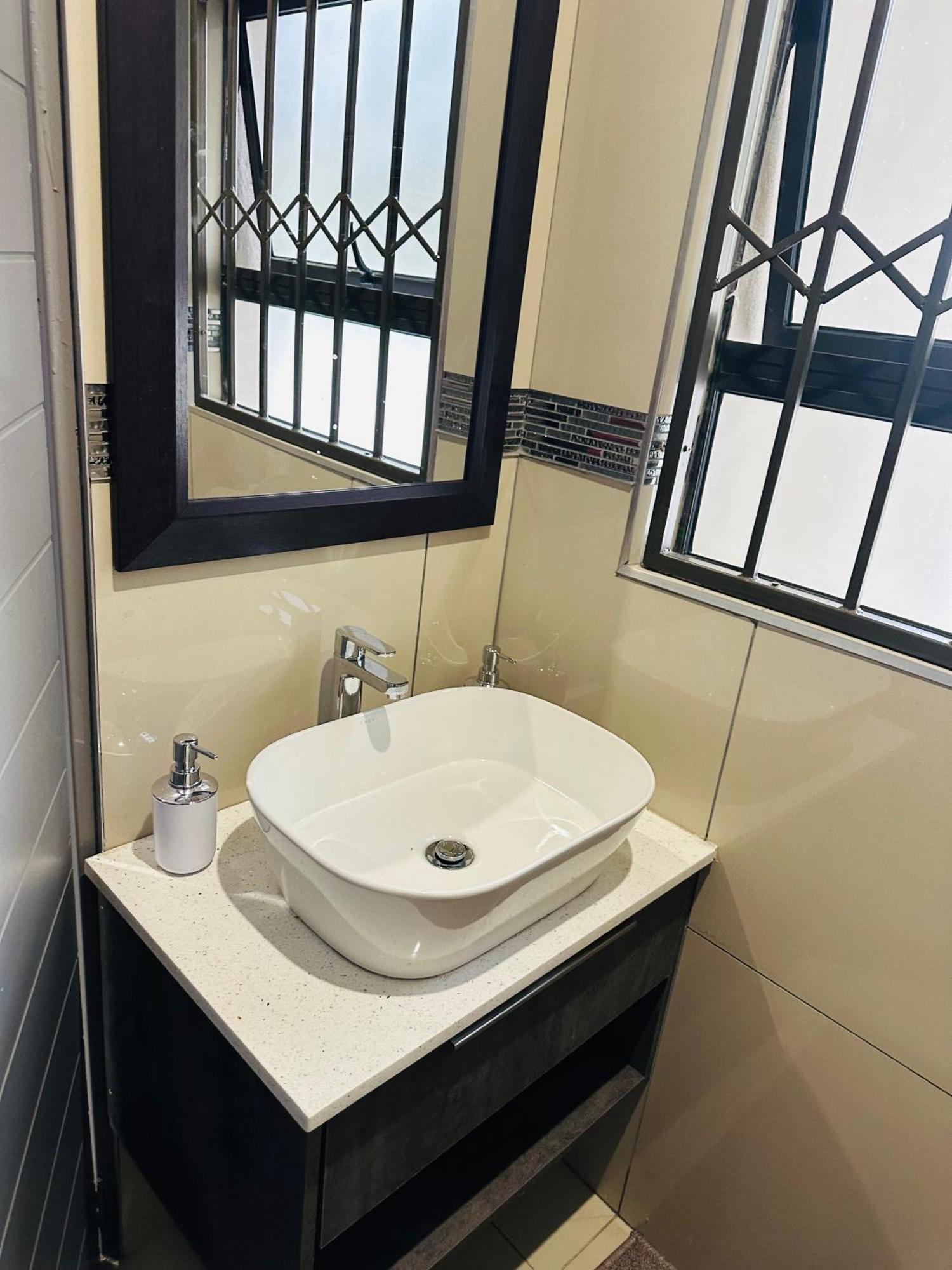 Guest house The Hide In Sandown-sandton Johannesburg