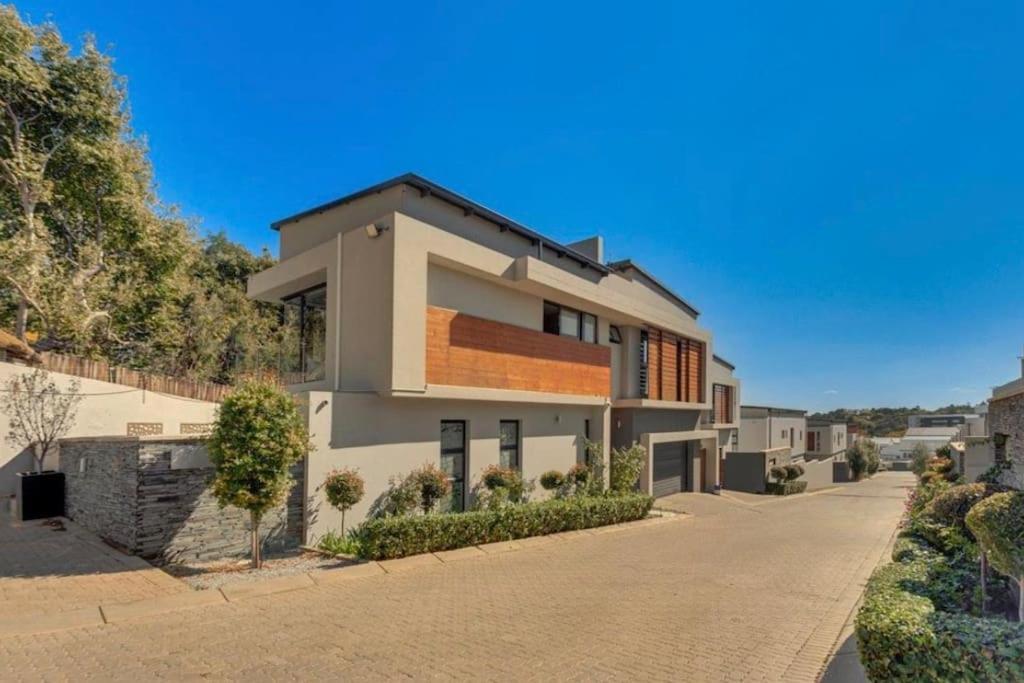 Luxury On Berkeley Johannesburg