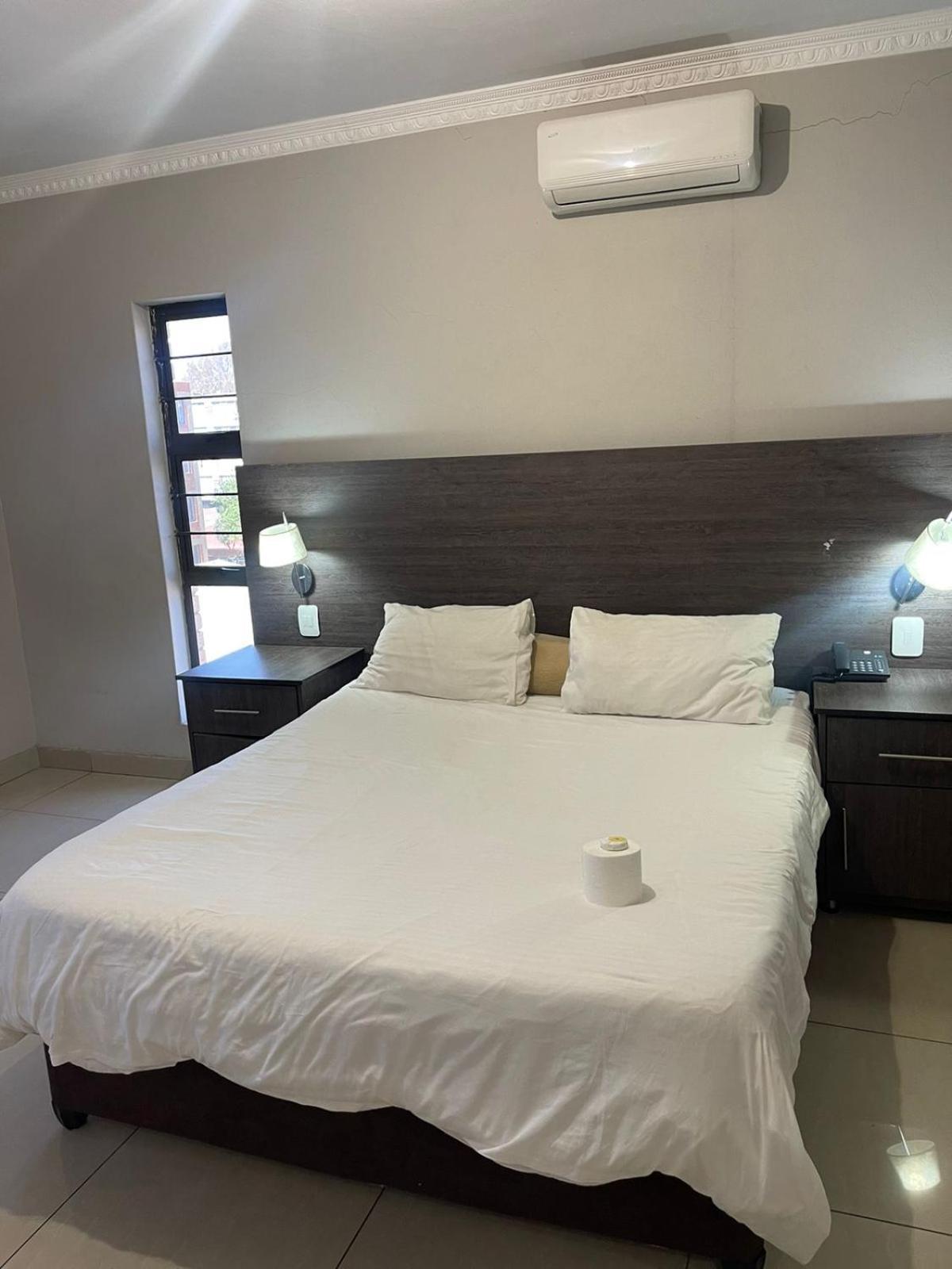 Khách sạn Signature 3*