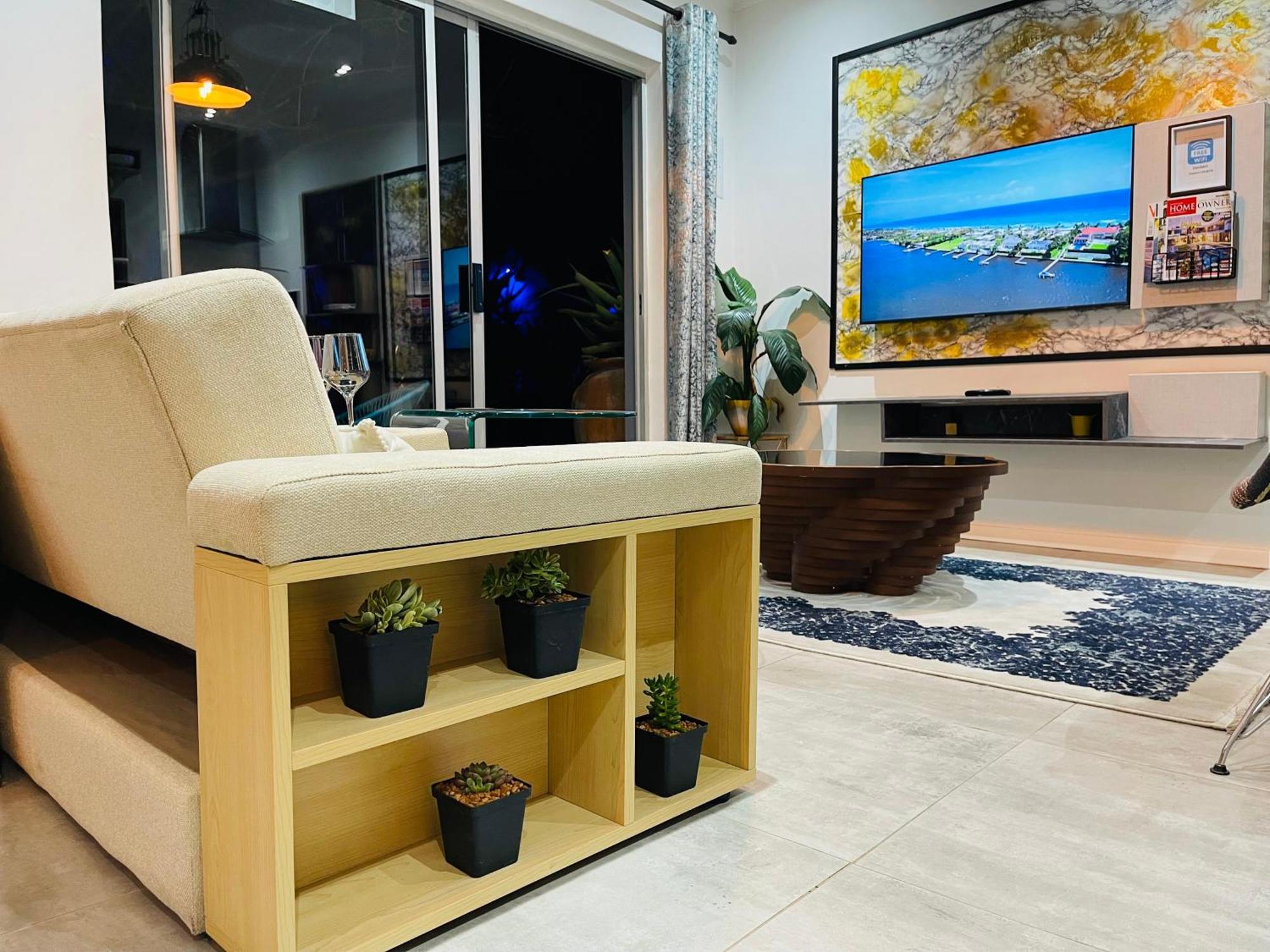 24 On Basil Boutique Luxury Khách sạn