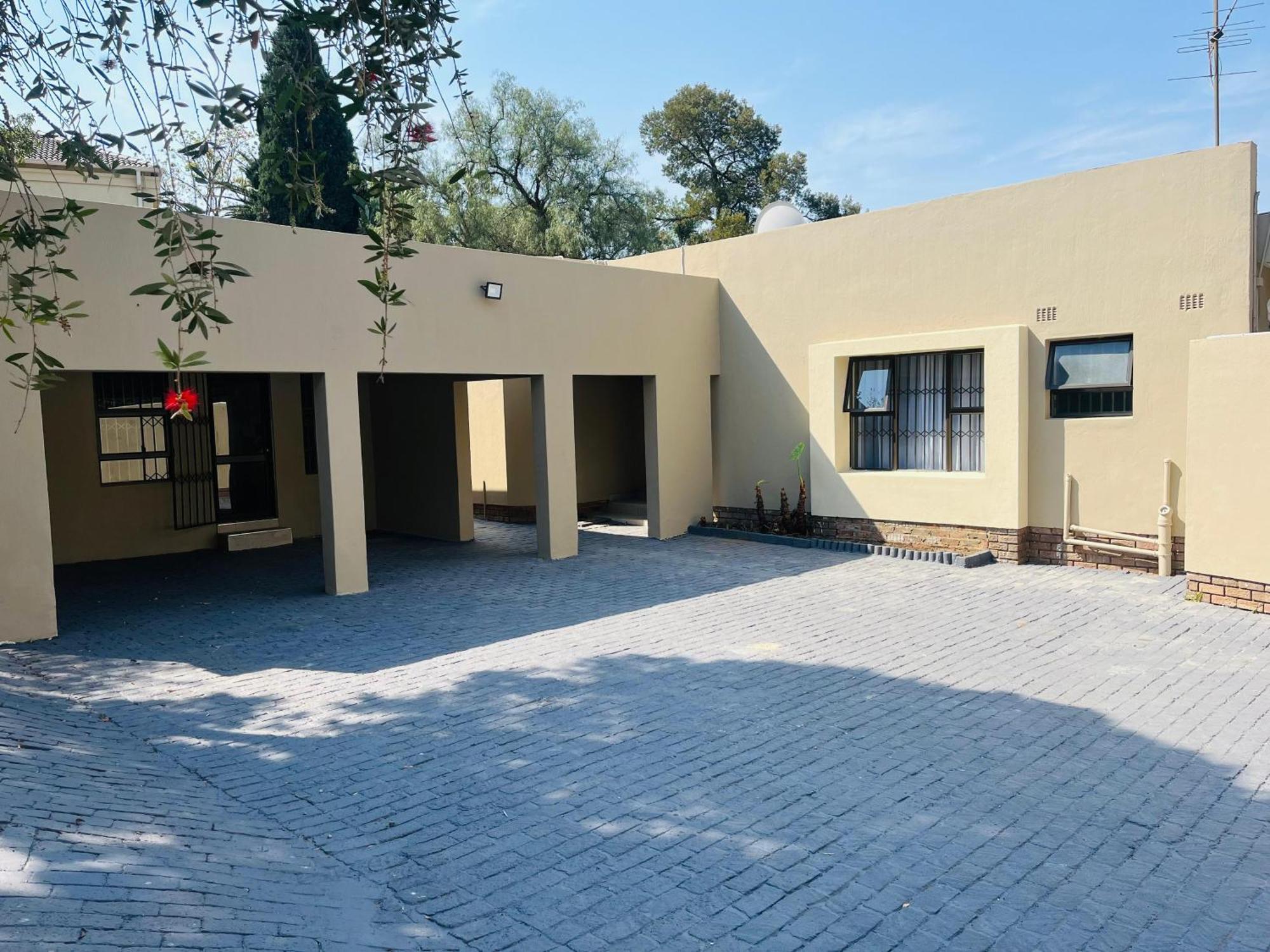 Guest house The Hide In Sandown-sandton *