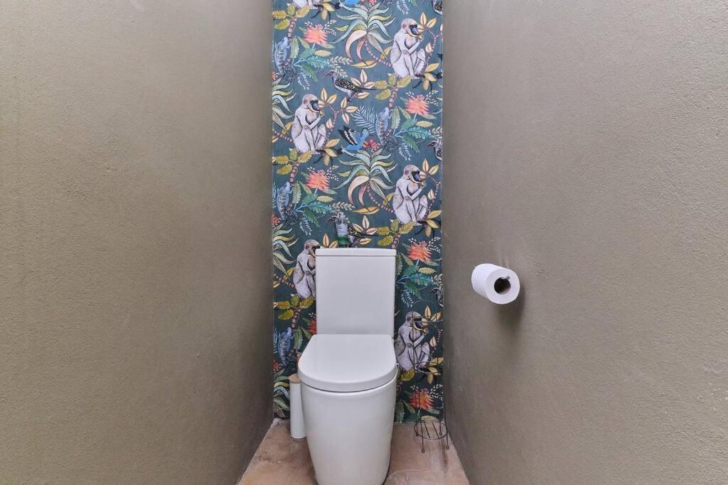 The Fir Tree Cottage, Parkhurst Apartment Johannesburg