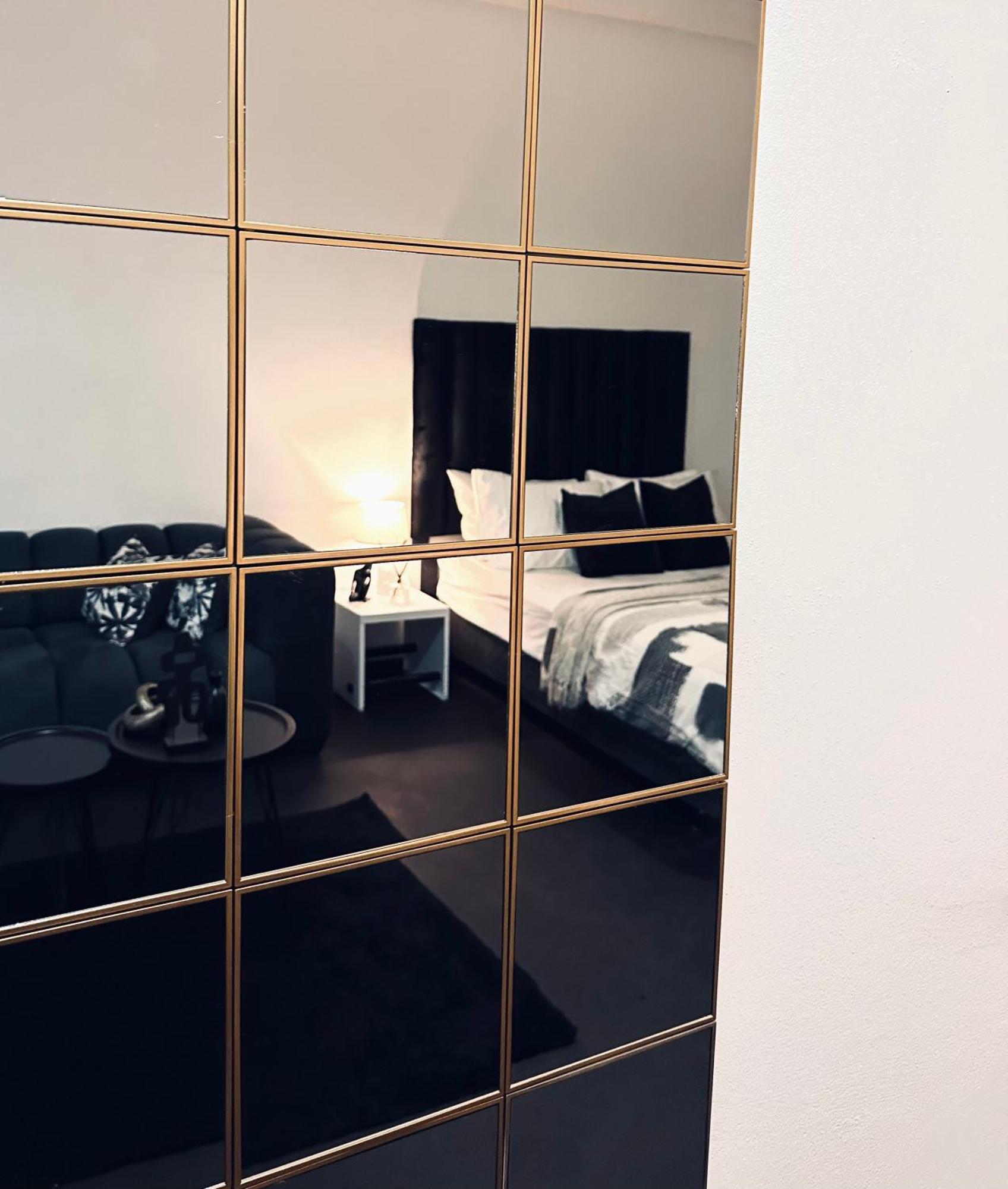Da Vinci Lifestyle Maboneng Acomodação com café da manhã  *