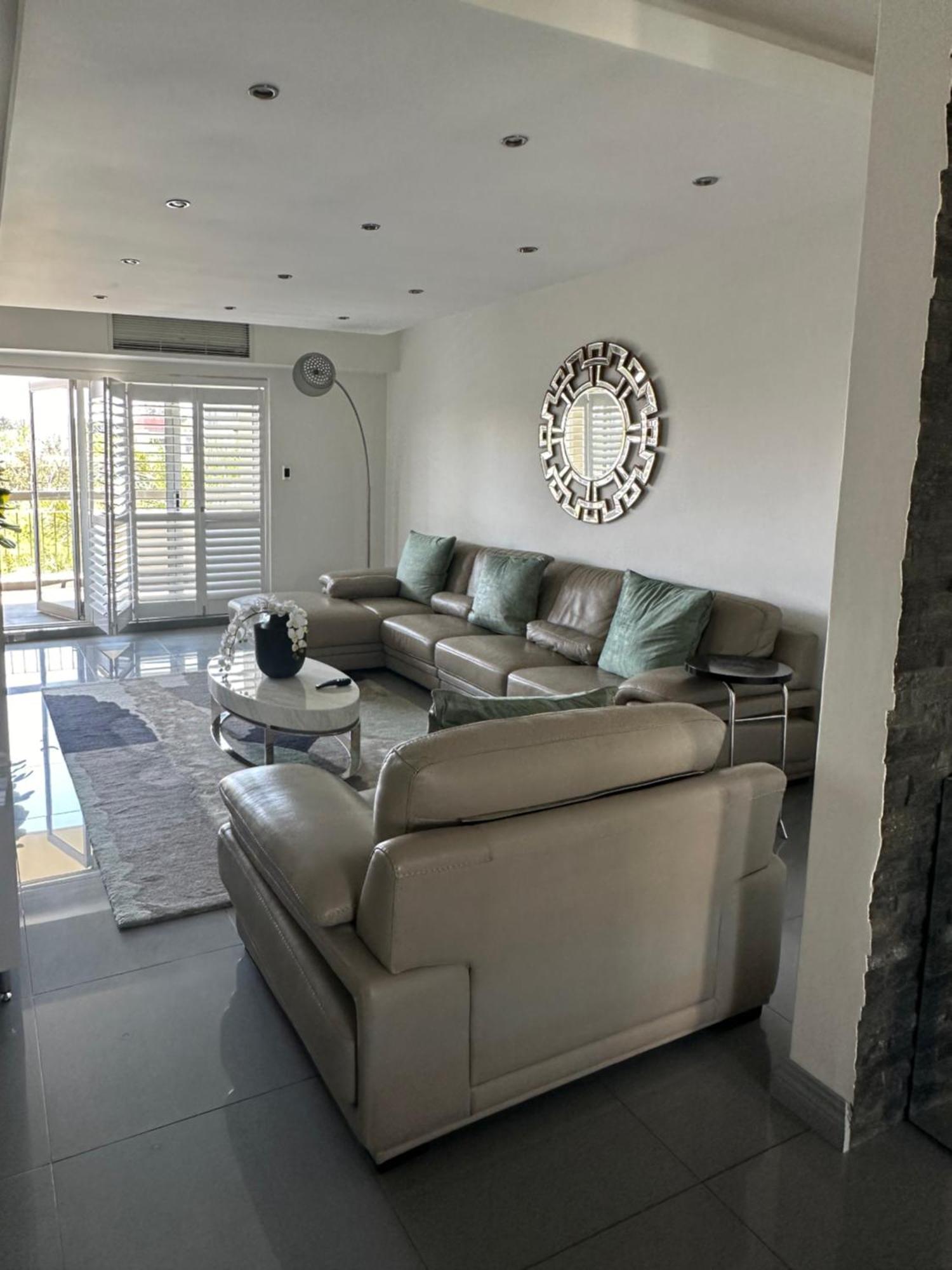 The Cedar Luxury 3 Bedroom * Johannesburg