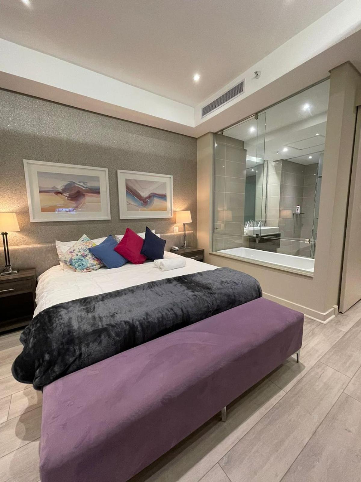 Aparthotel Sandton Skye *