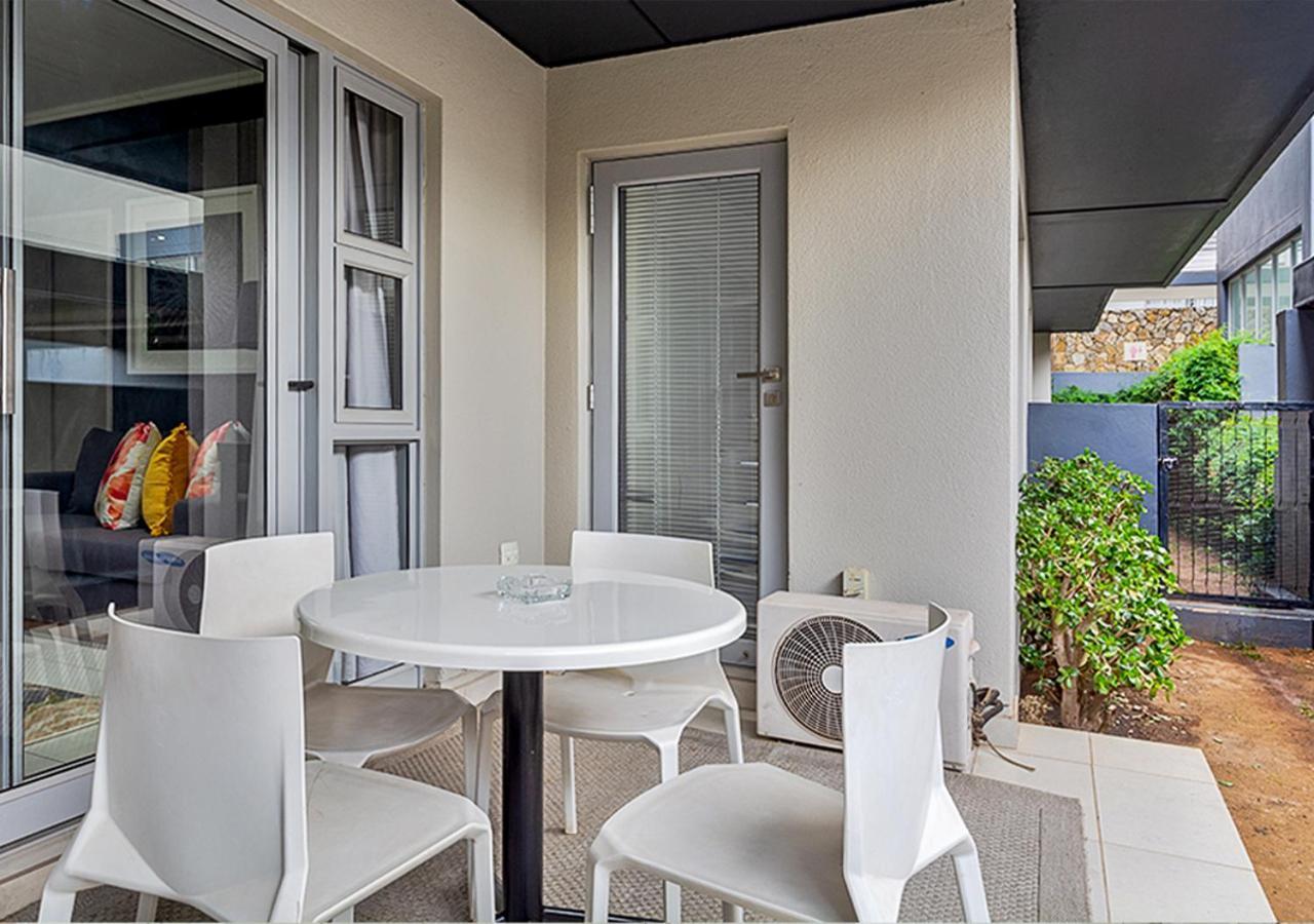 Sandton Luxury Apartment *