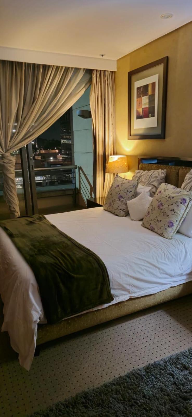 Apartment Executive Penthouse - Sandton