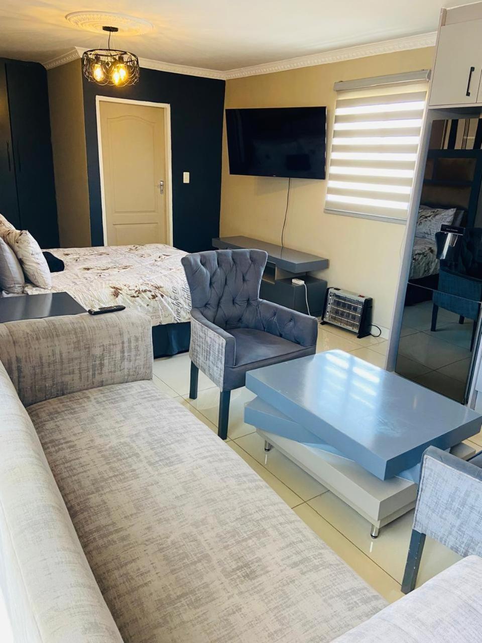 Lemao Properties/guest House Johannesburg